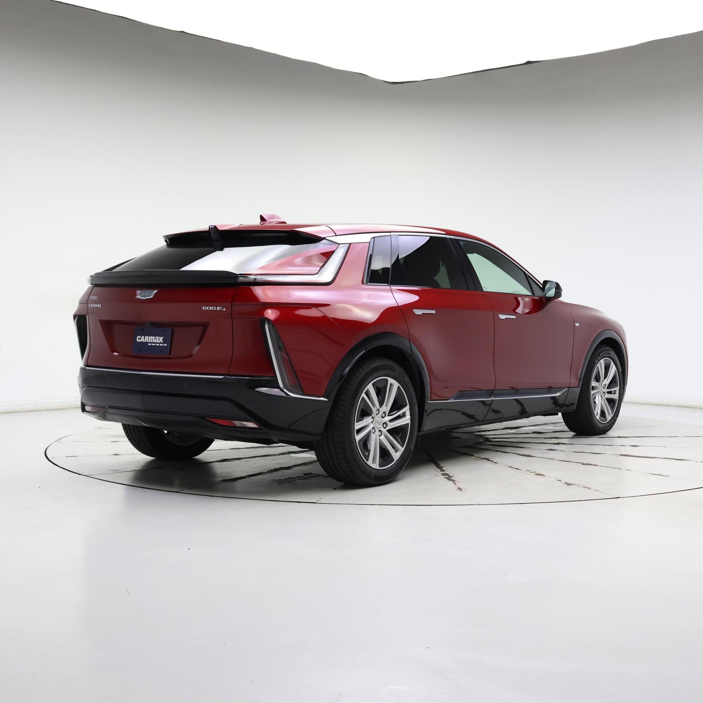 Thumbnail: 2024 Cadillac Lyriq - 8