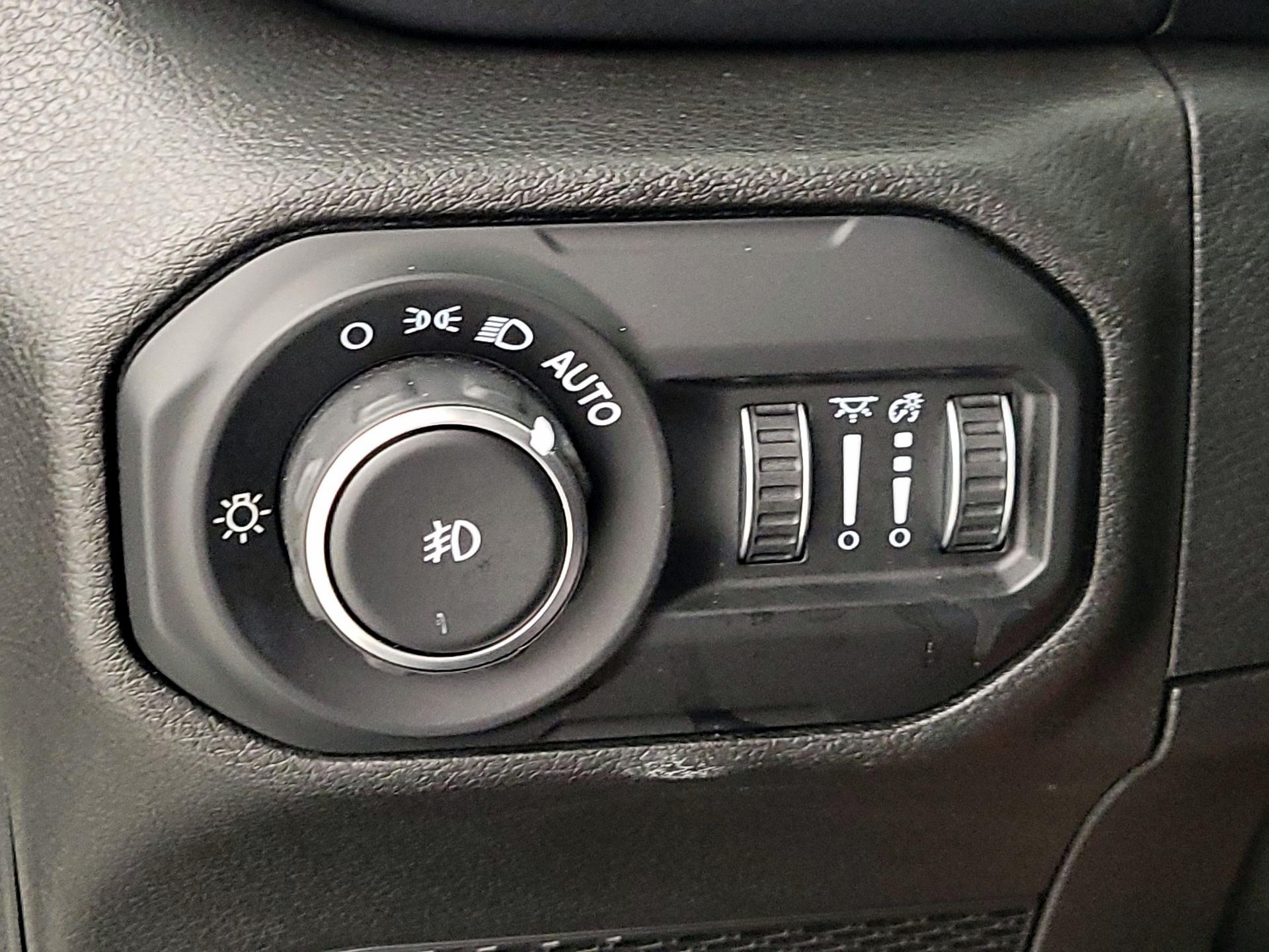Thumbnail: 2021 Jeep Wrangler - 13
