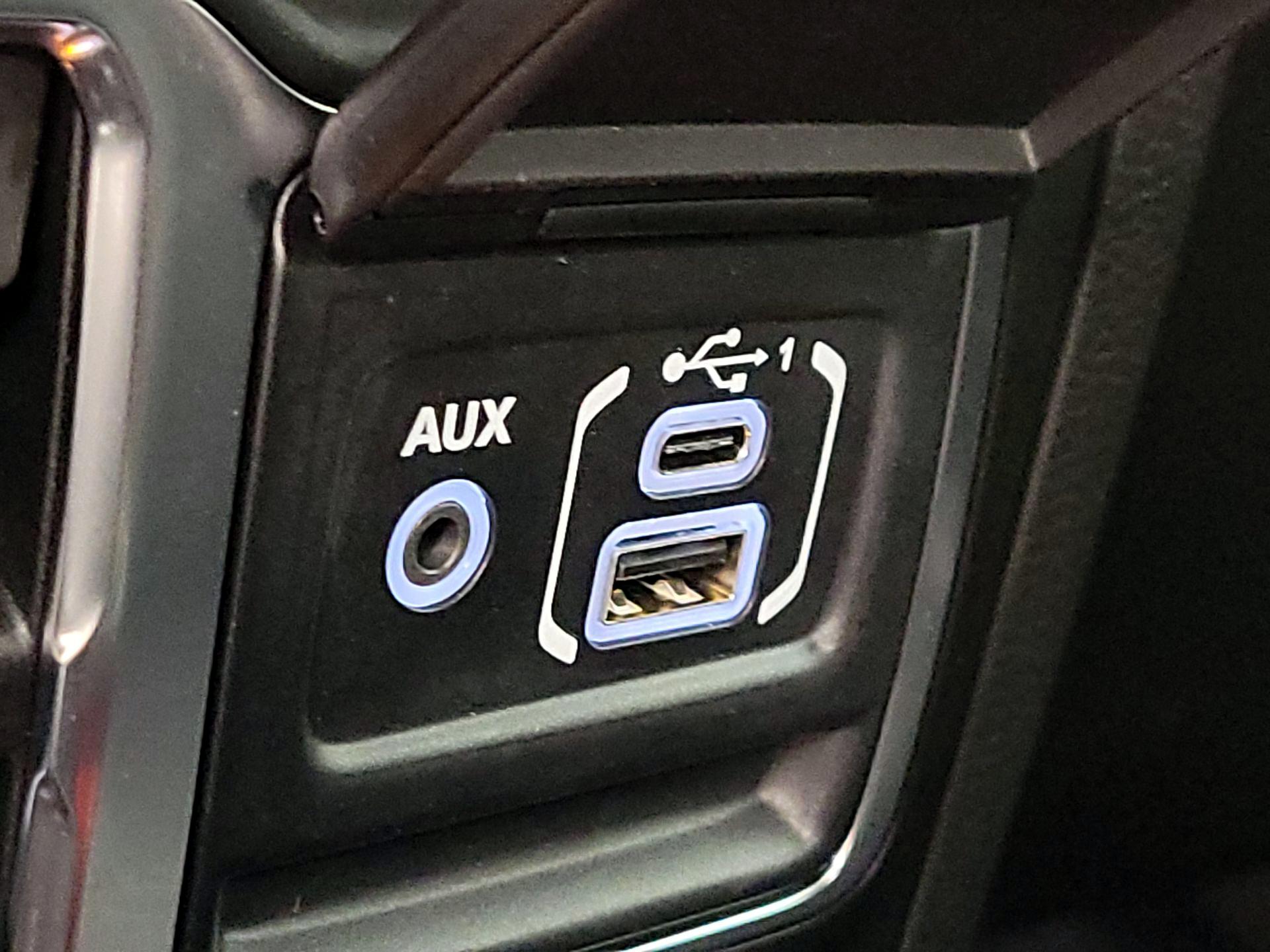 Thumbnail: 2021 Jeep Wrangler - 19