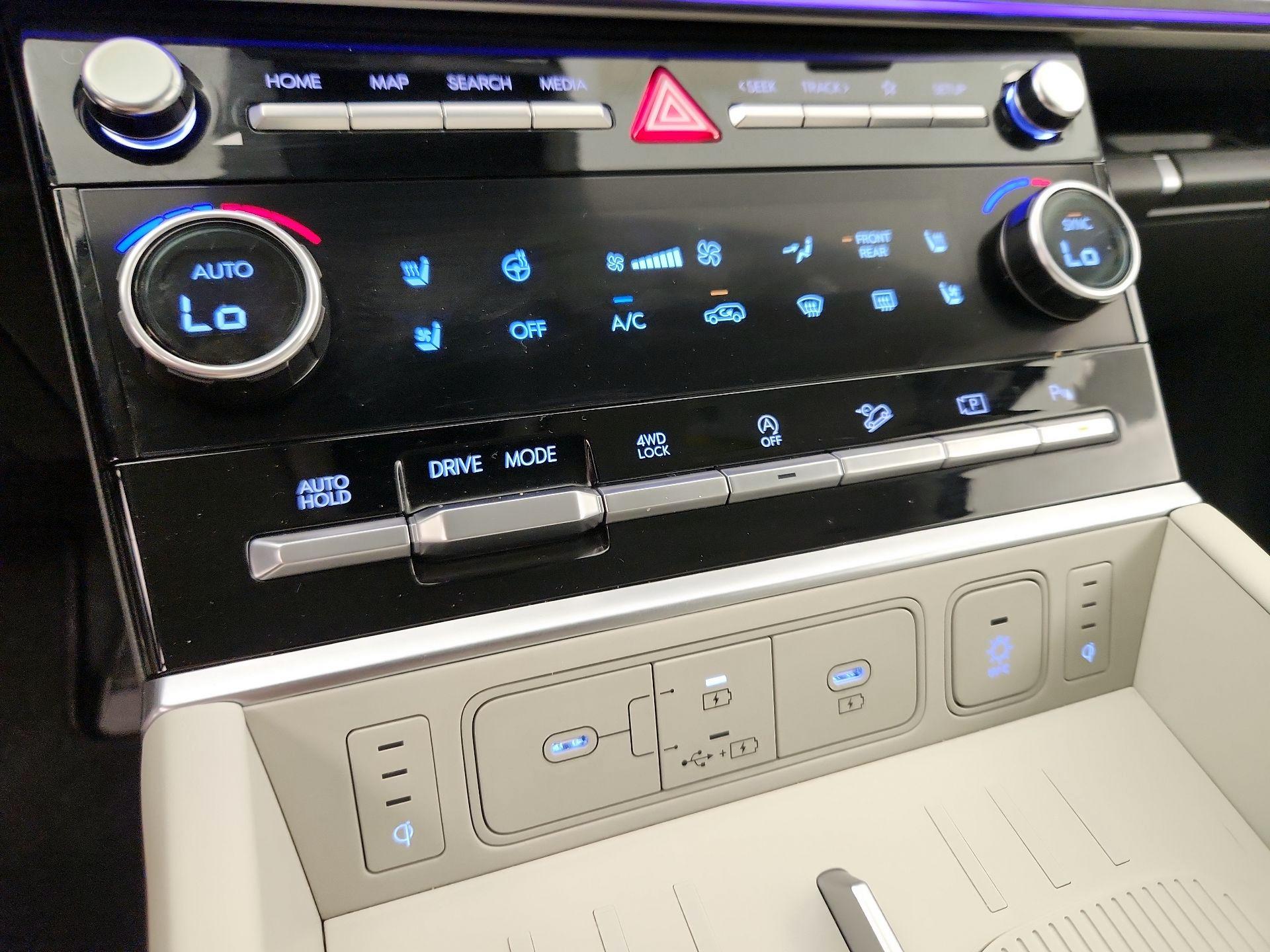 Thumbnail: 2025 Hyundai Santa Fe - 17