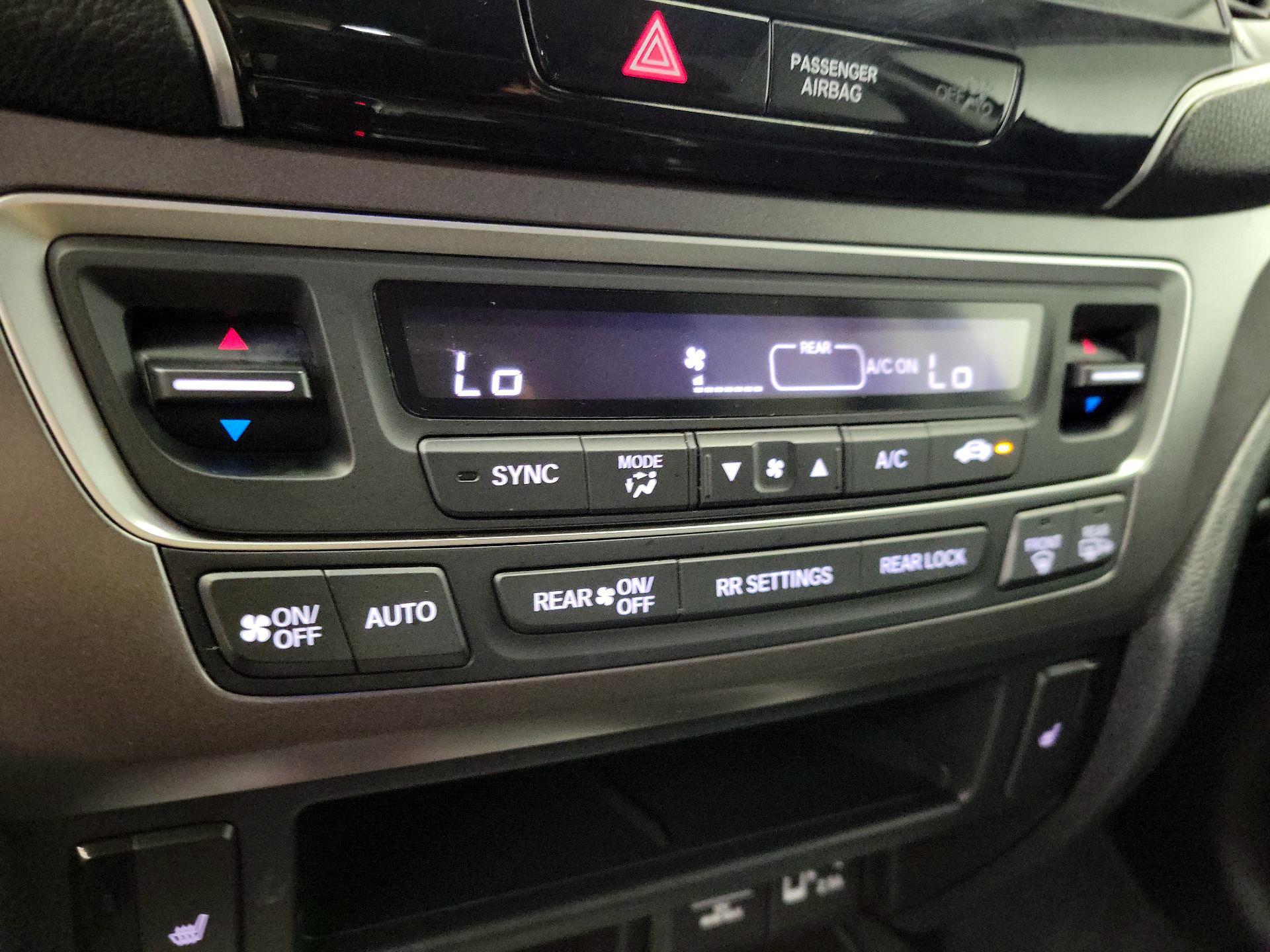 Thumbnail: 2021 Honda Pilot - 16