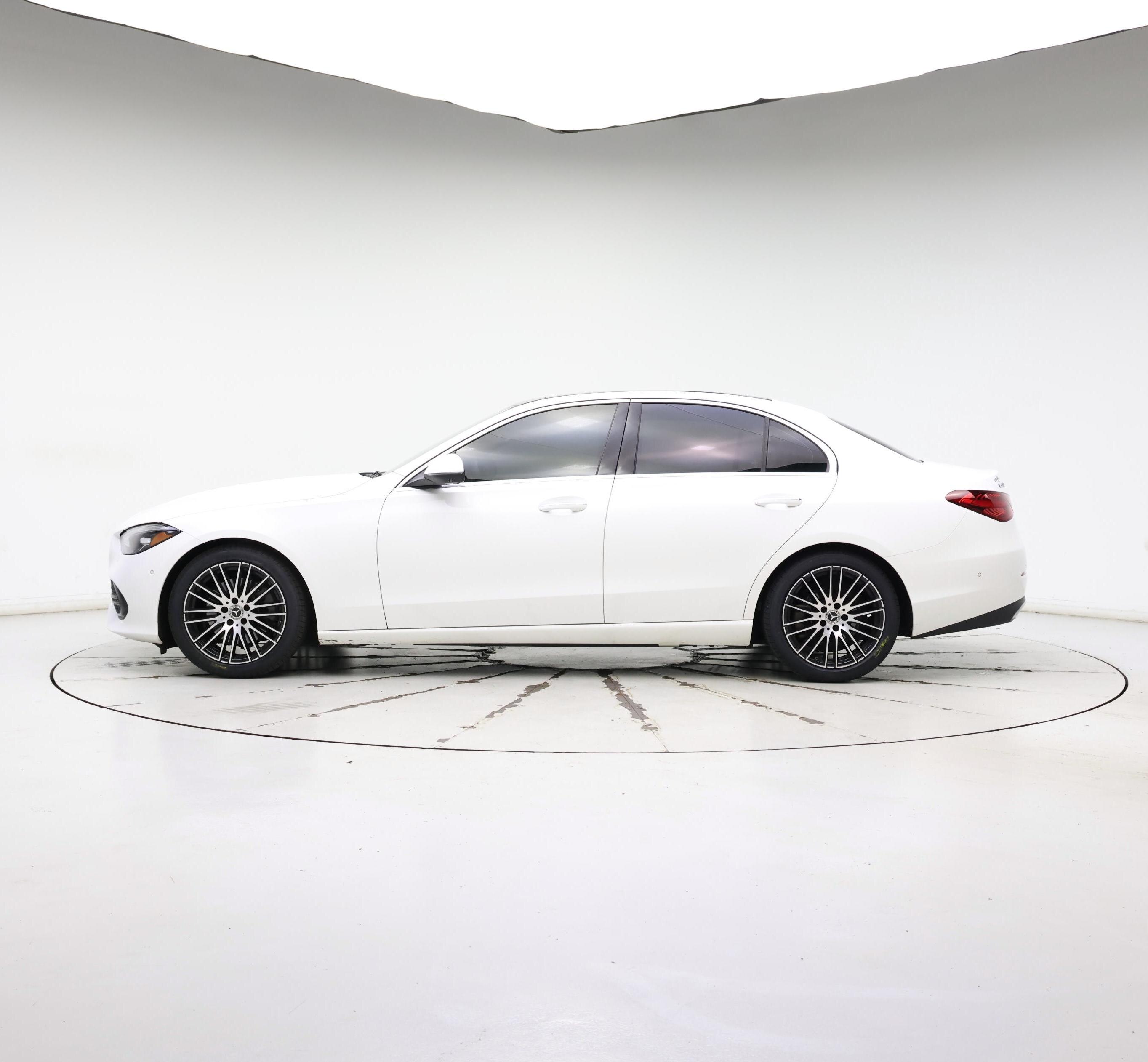 Thumbnail: 2022 Mercedes-Benz C-Class - 3