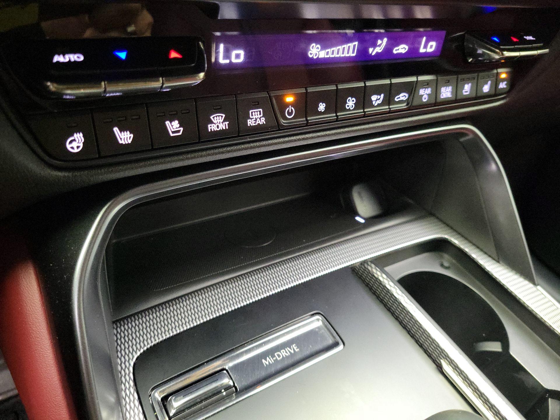 Thumbnail: 2025 Mazda CX-70 - 17