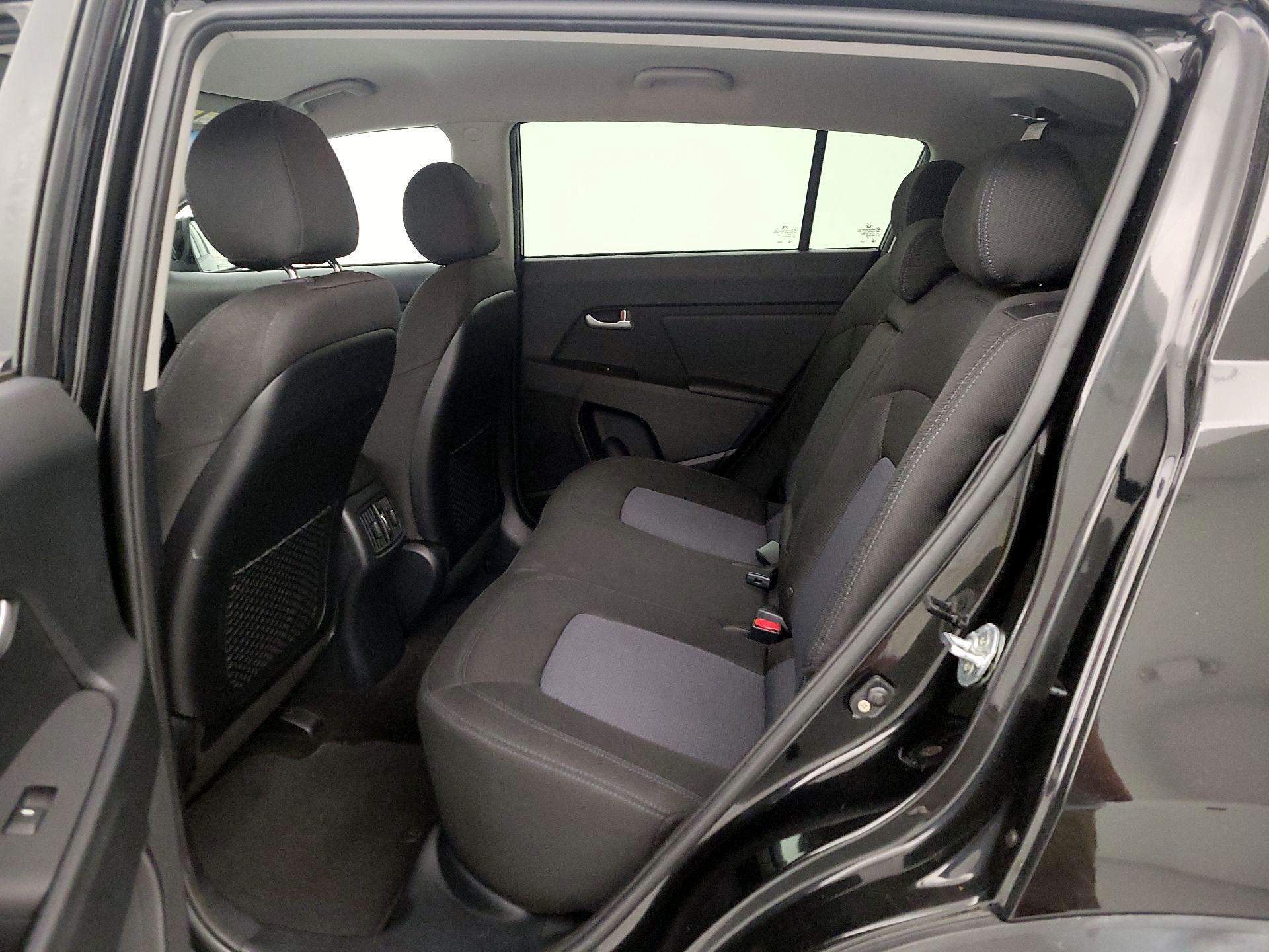 Thumbnail: 2014 Kia Sportage - 19