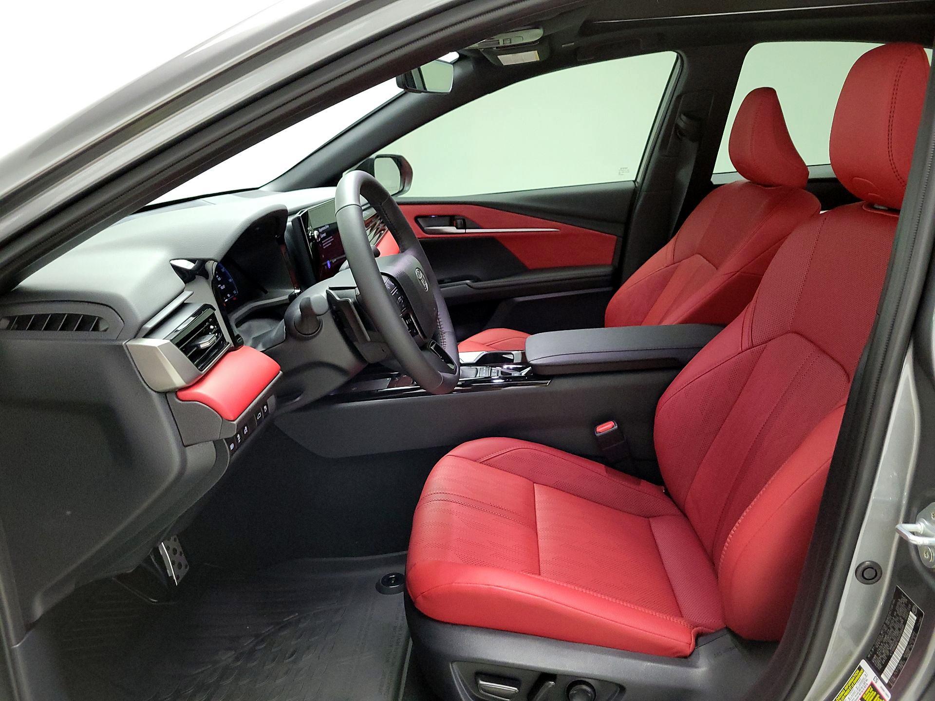 Thumbnail: 2025 Toyota Camry - 11