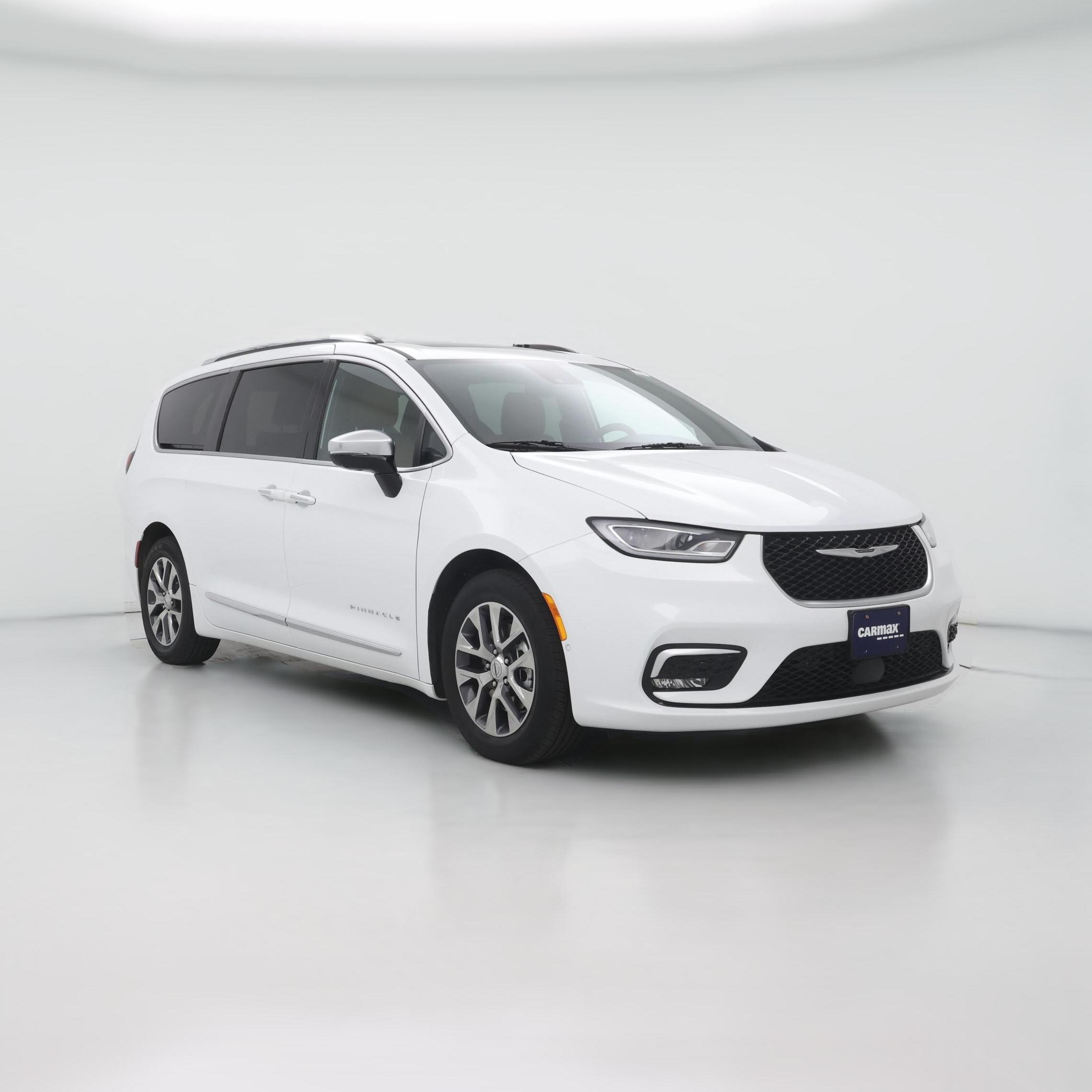Thumbnail: 2023 Chrysler Pacifica - 1