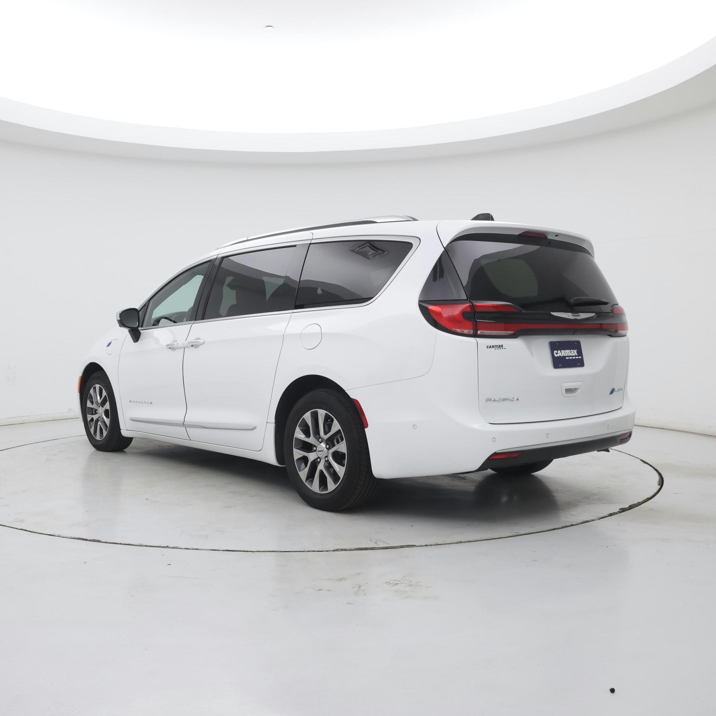 Thumbnail: 2023 Chrysler Pacifica - 2