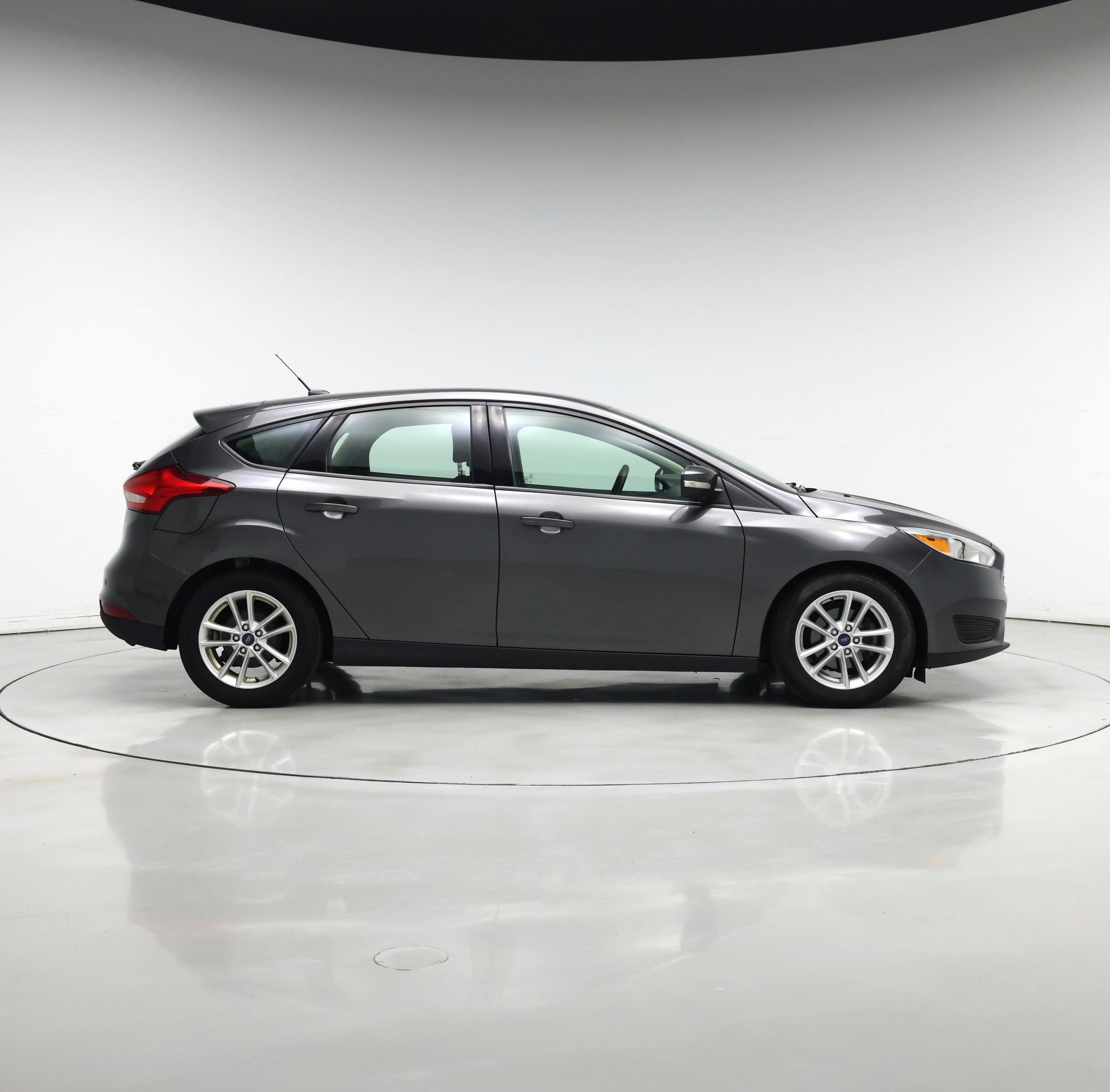 Thumbnail: 2015 Ford Focus - 7