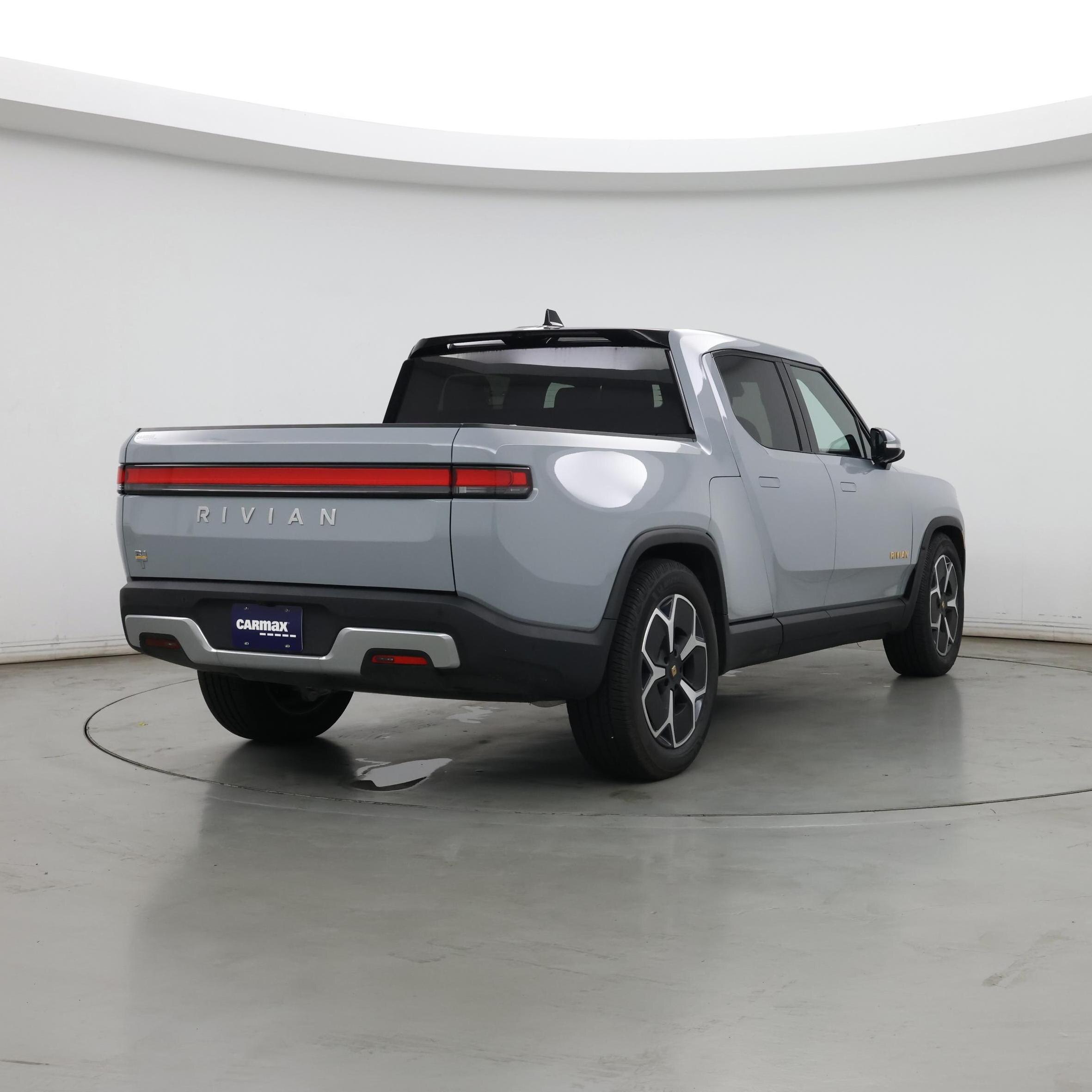 Thumbnail: 2022 Rivian R1T - 8