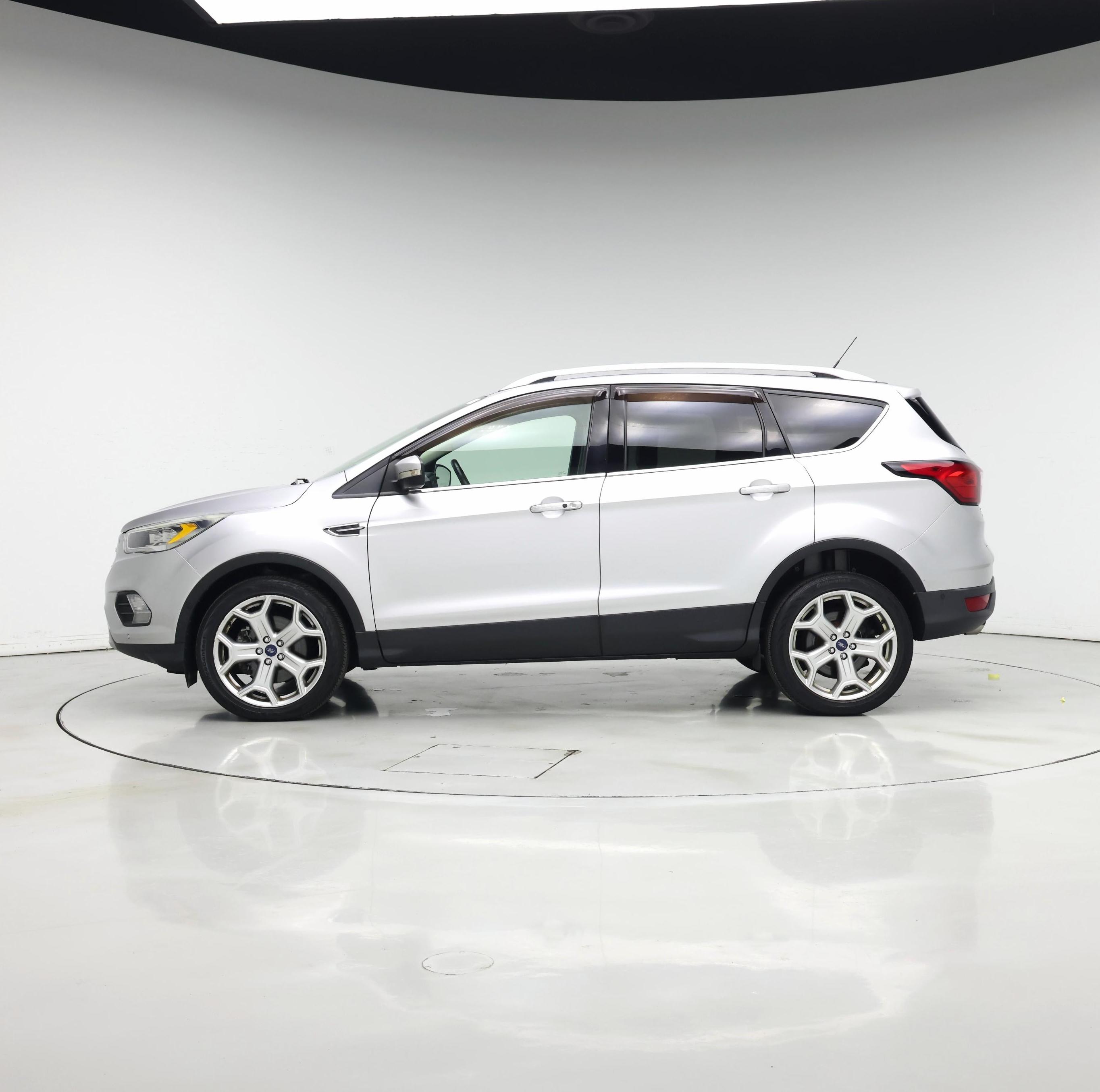 Thumbnail: 2019 Ford Escape - 3