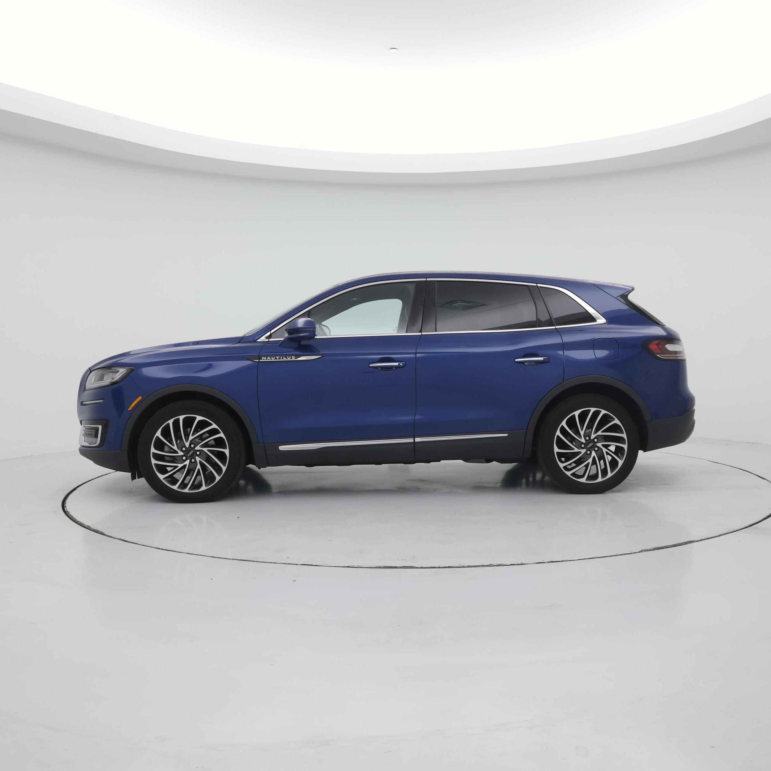 Thumbnail: 2020 Lincoln Nautilus - 3