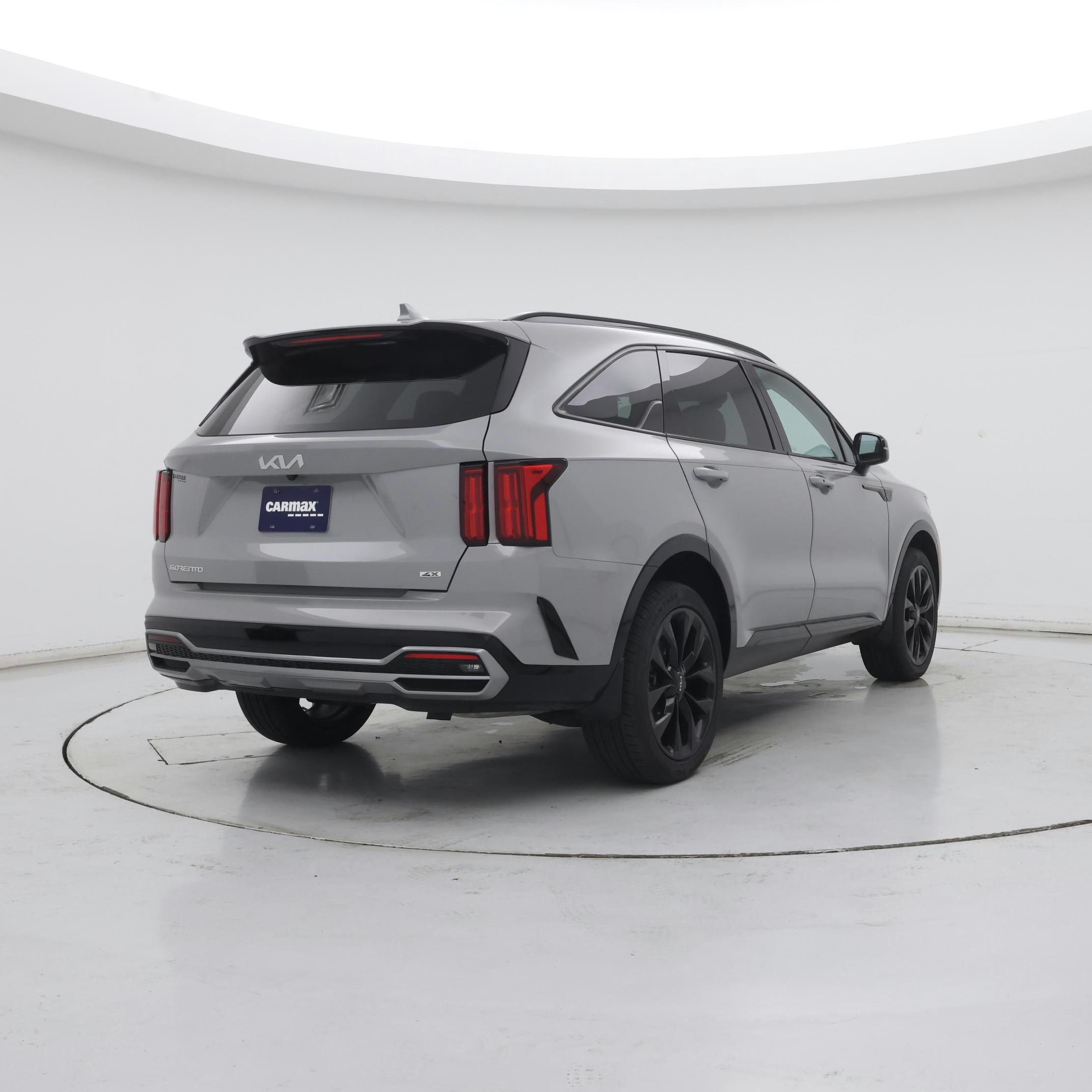 Thumbnail: 2023 Kia Sorento - 8