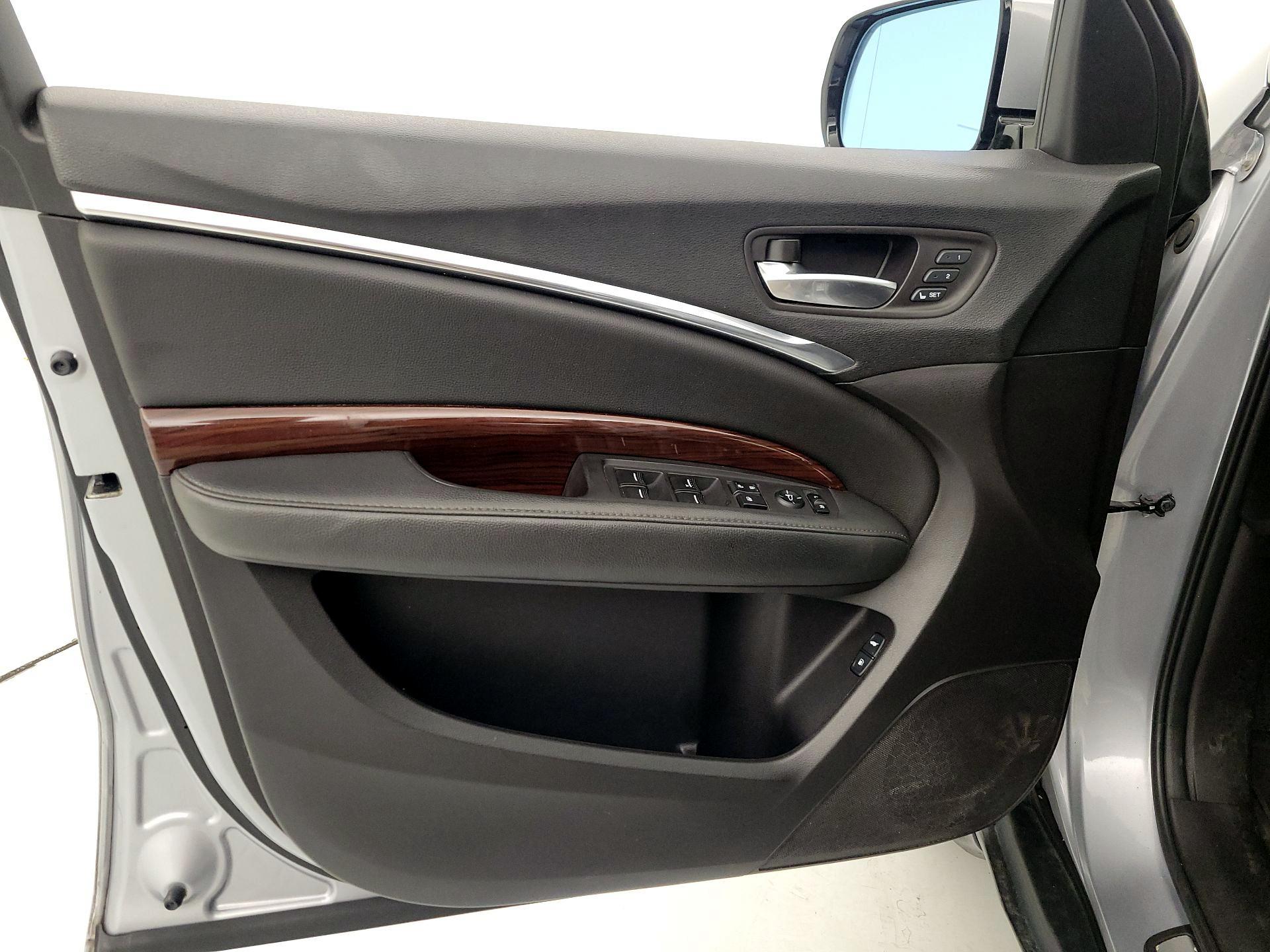 Thumbnail: 2016 Acura MDX - 12
