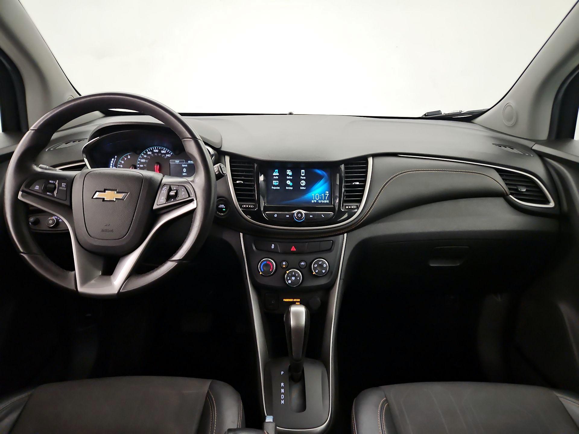 Thumbnail: 2017 Chevrolet Trax - 9