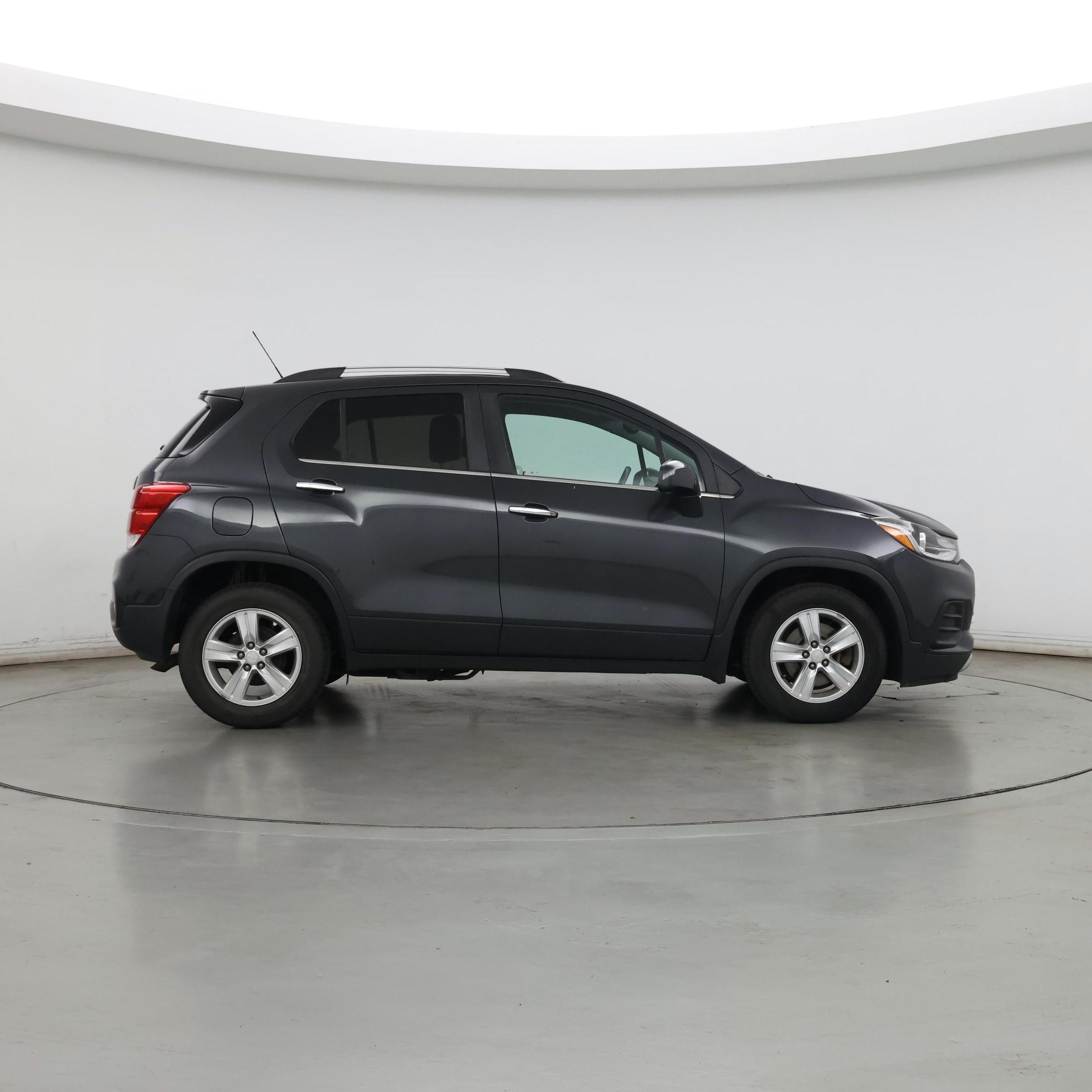 Thumbnail: 2017 Chevrolet Trax - 7
