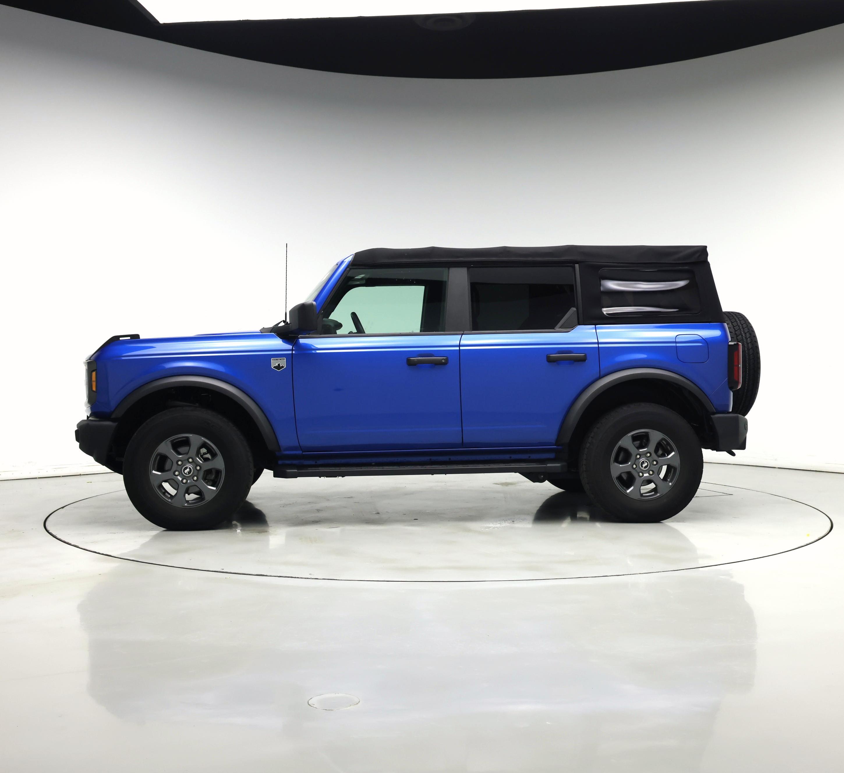 Thumbnail: 2021 Ford Bronco - 3