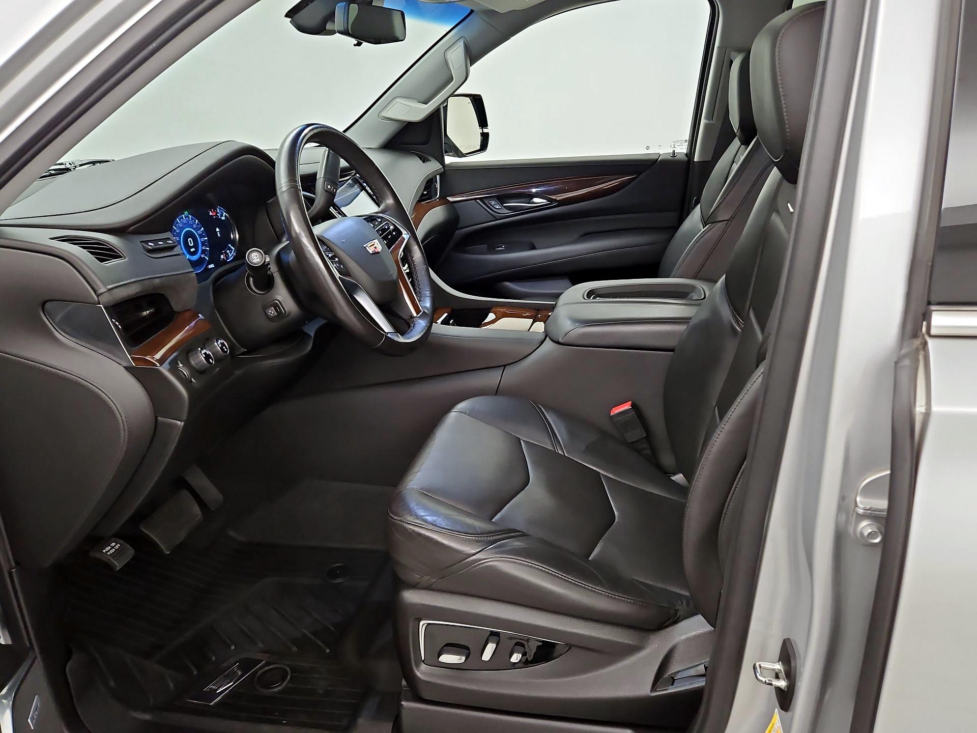Thumbnail: 2019 Cadillac Escalade - 11
