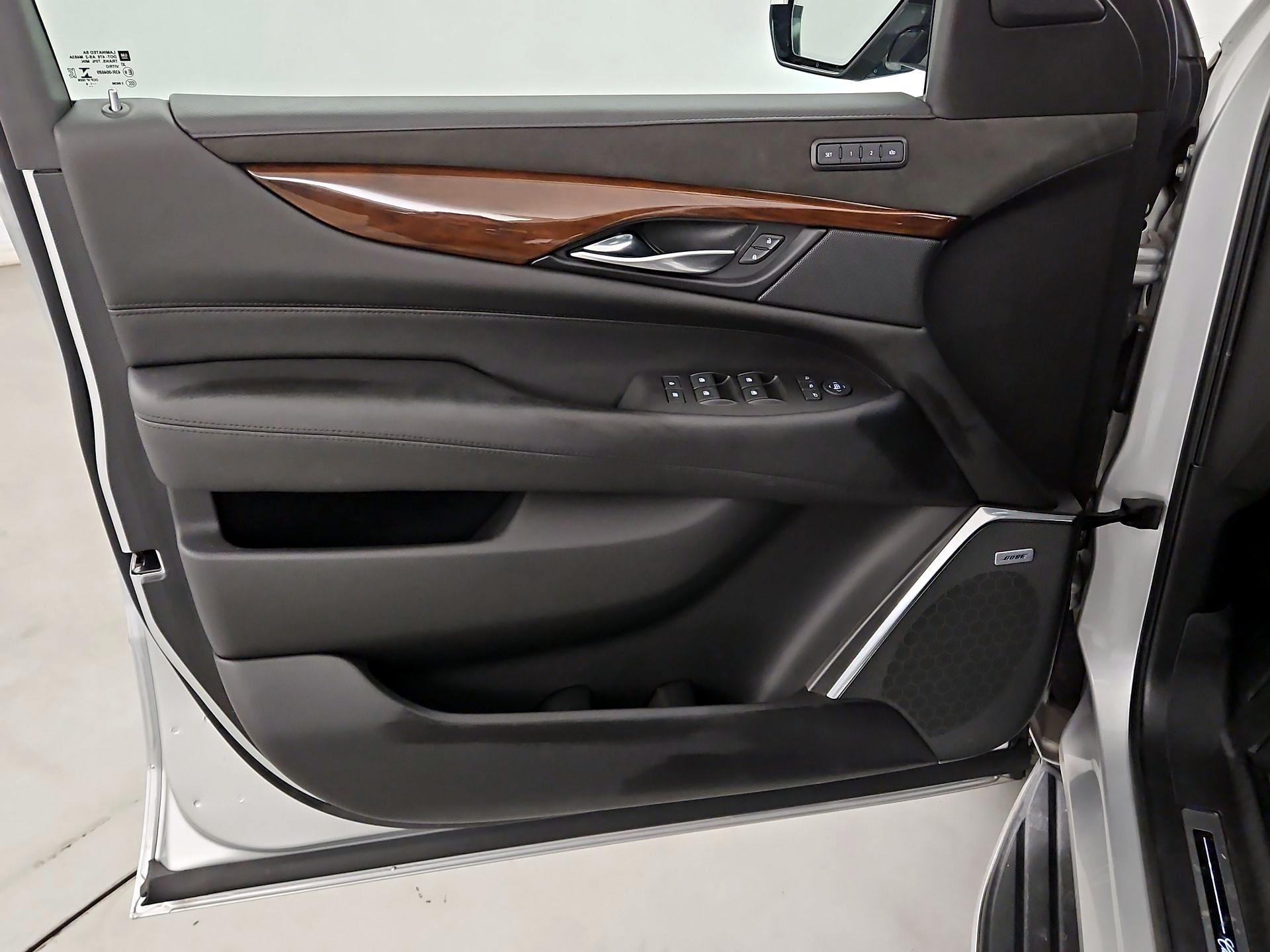 Thumbnail: 2019 Cadillac Escalade - 12