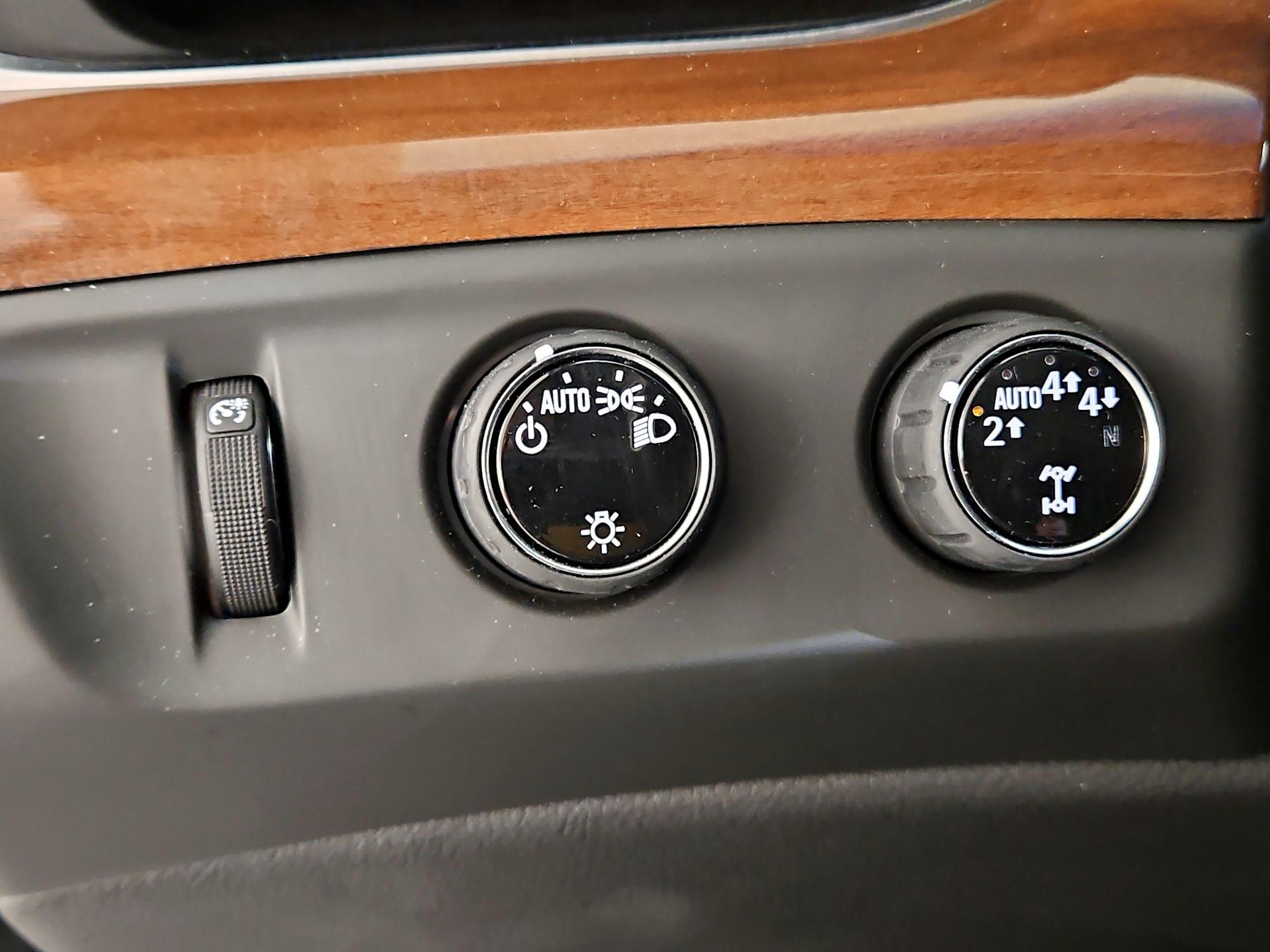 Thumbnail: 2019 Cadillac Escalade - 13