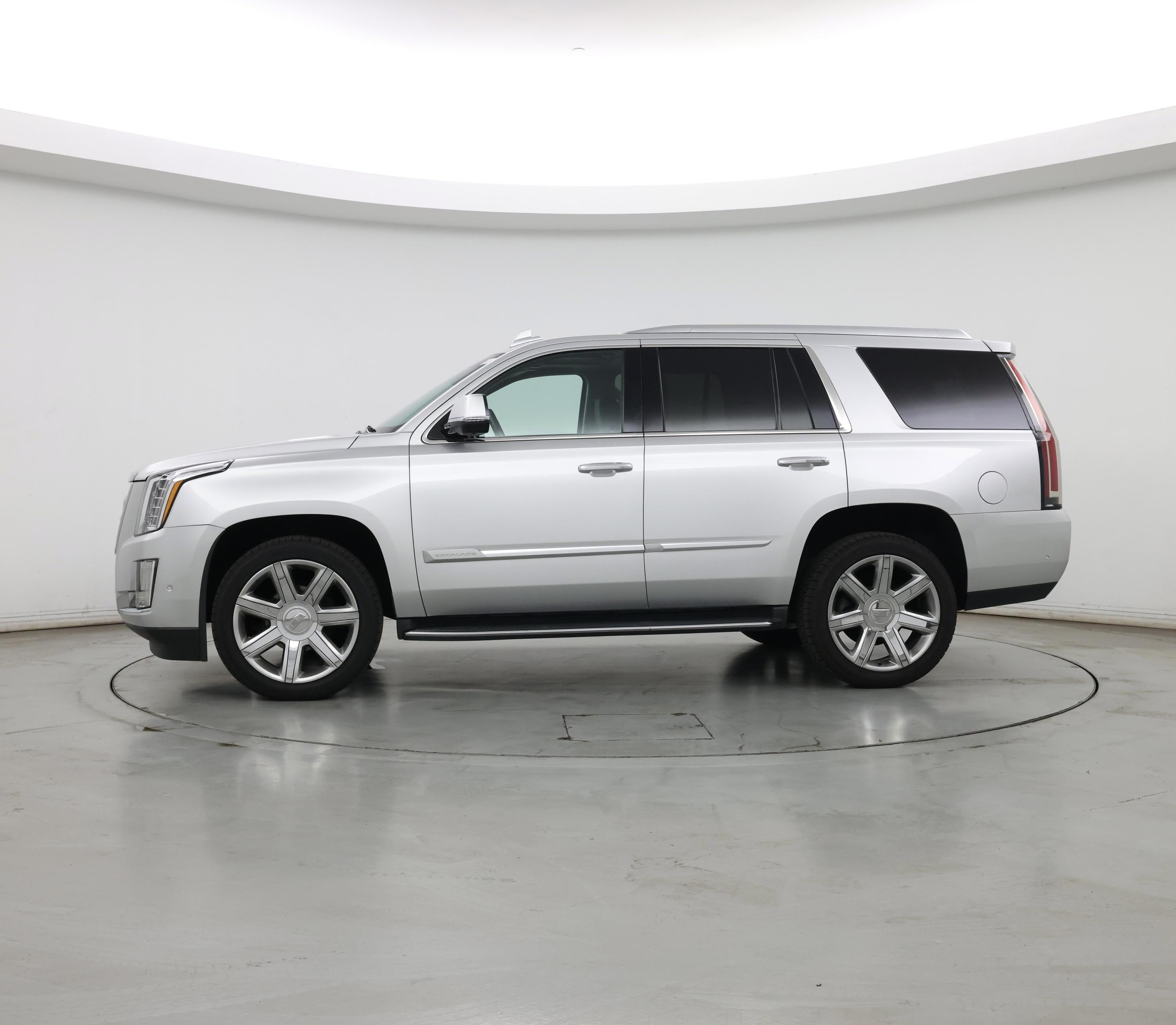 Thumbnail: 2019 Cadillac Escalade - 3