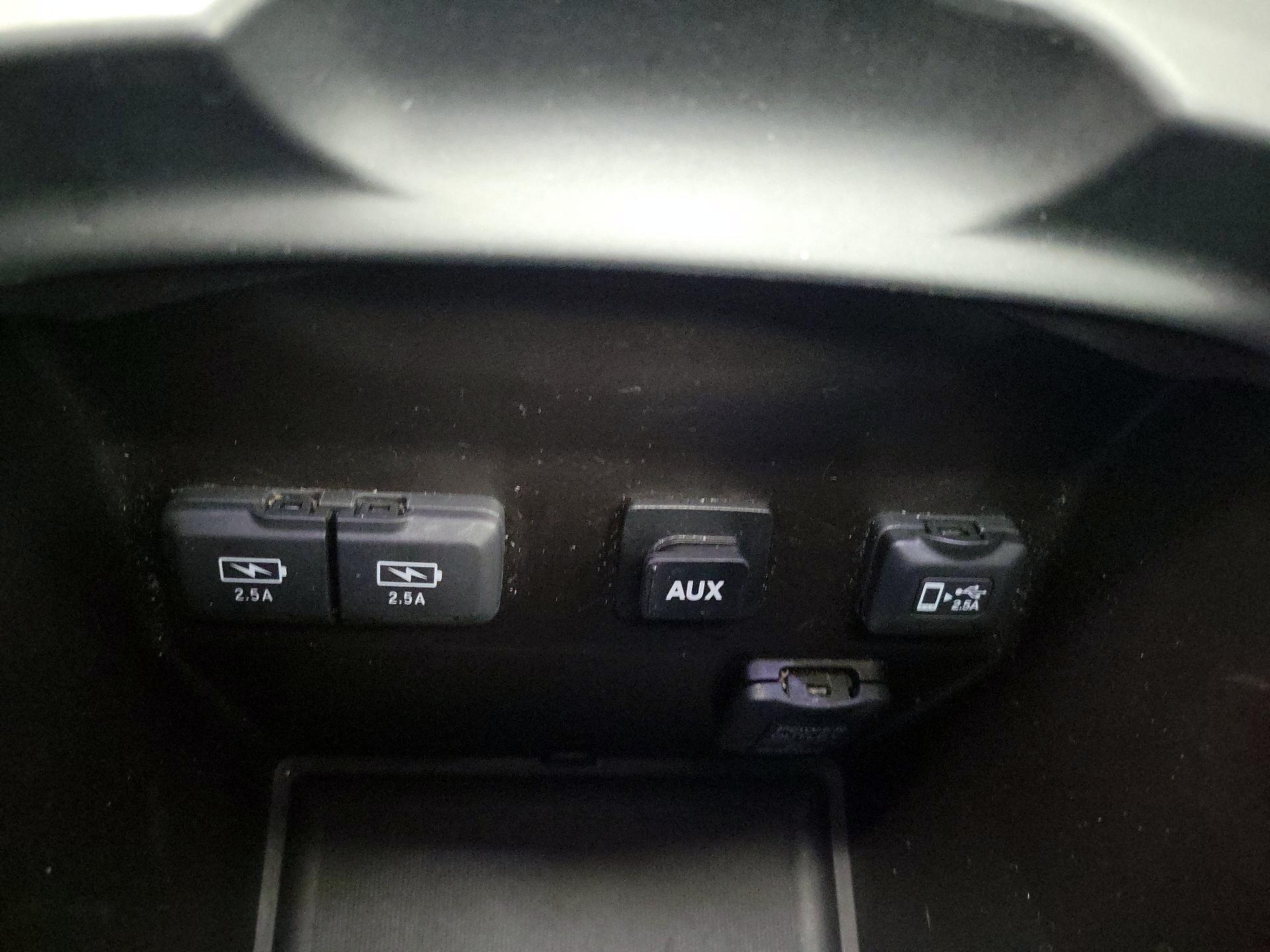 Thumbnail: 2019 Acura MDX - 19
