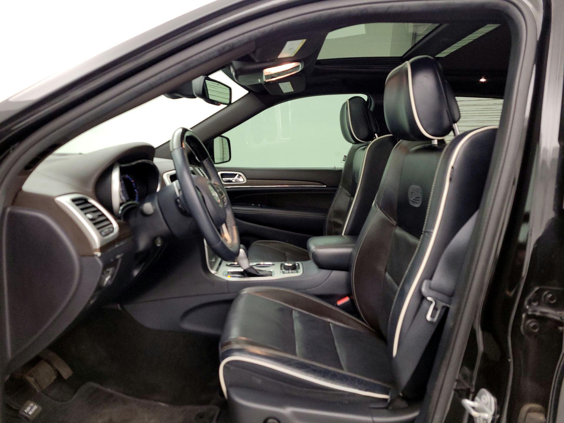 Thumbnail: 2016 Jeep Grand Cherokee - 20