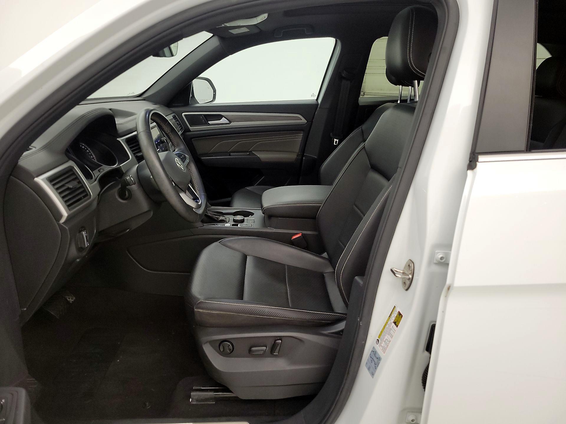 Thumbnail: 2021 Volkswagen Atlas - 11