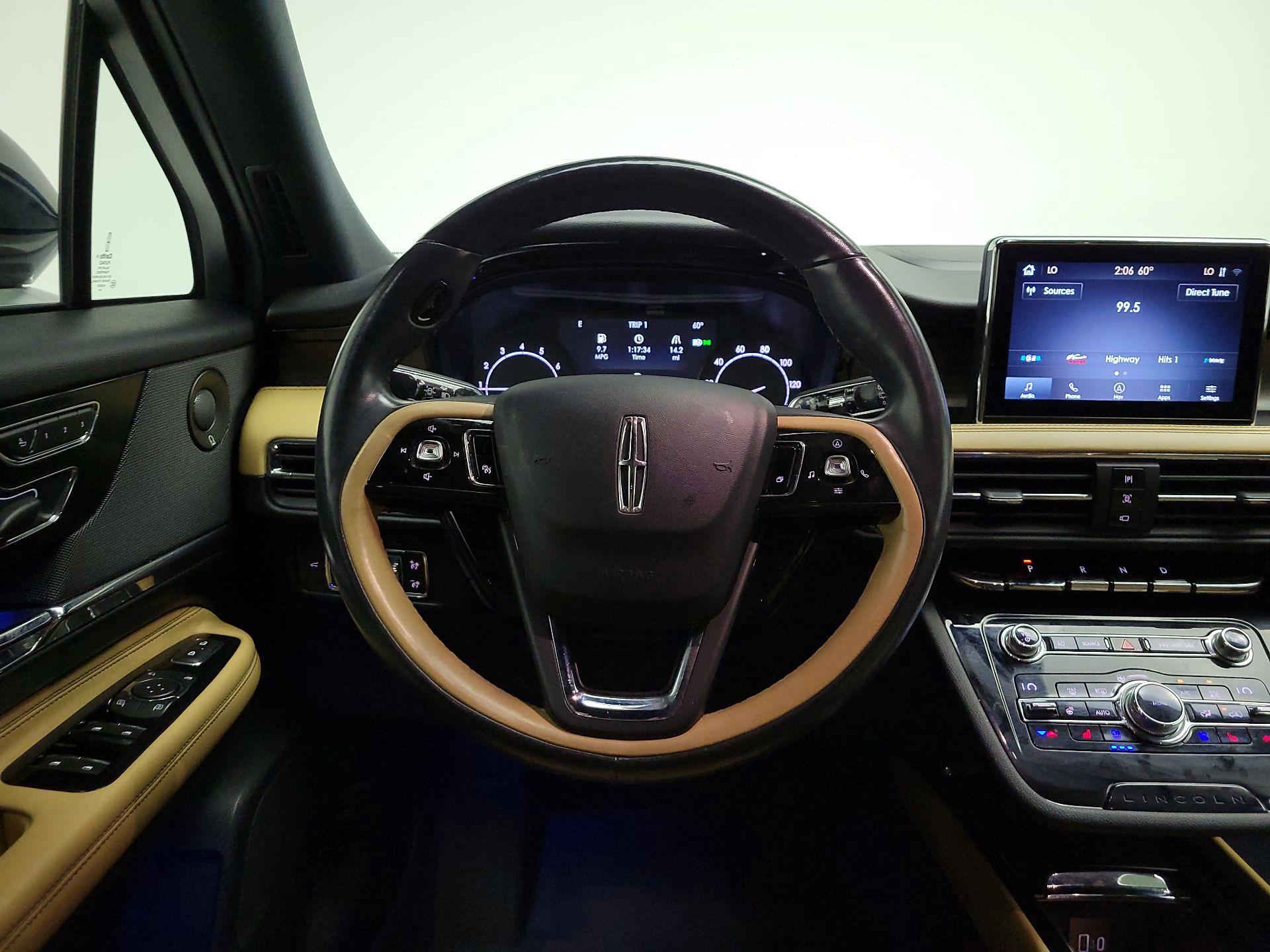 Thumbnail: 2020 Lincoln Corsair - 10