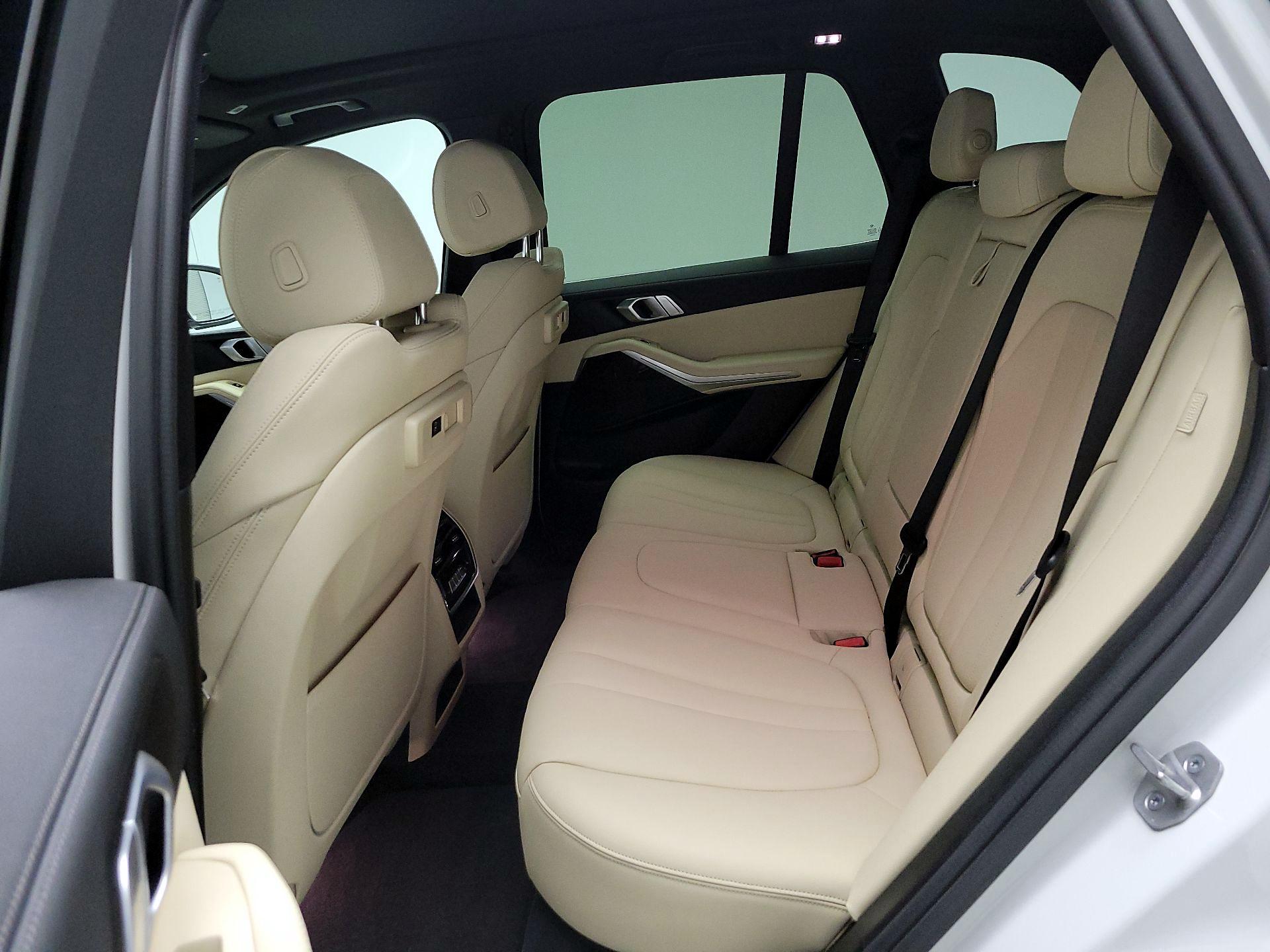 Thumbnail: 2021 BMW X5 - 19