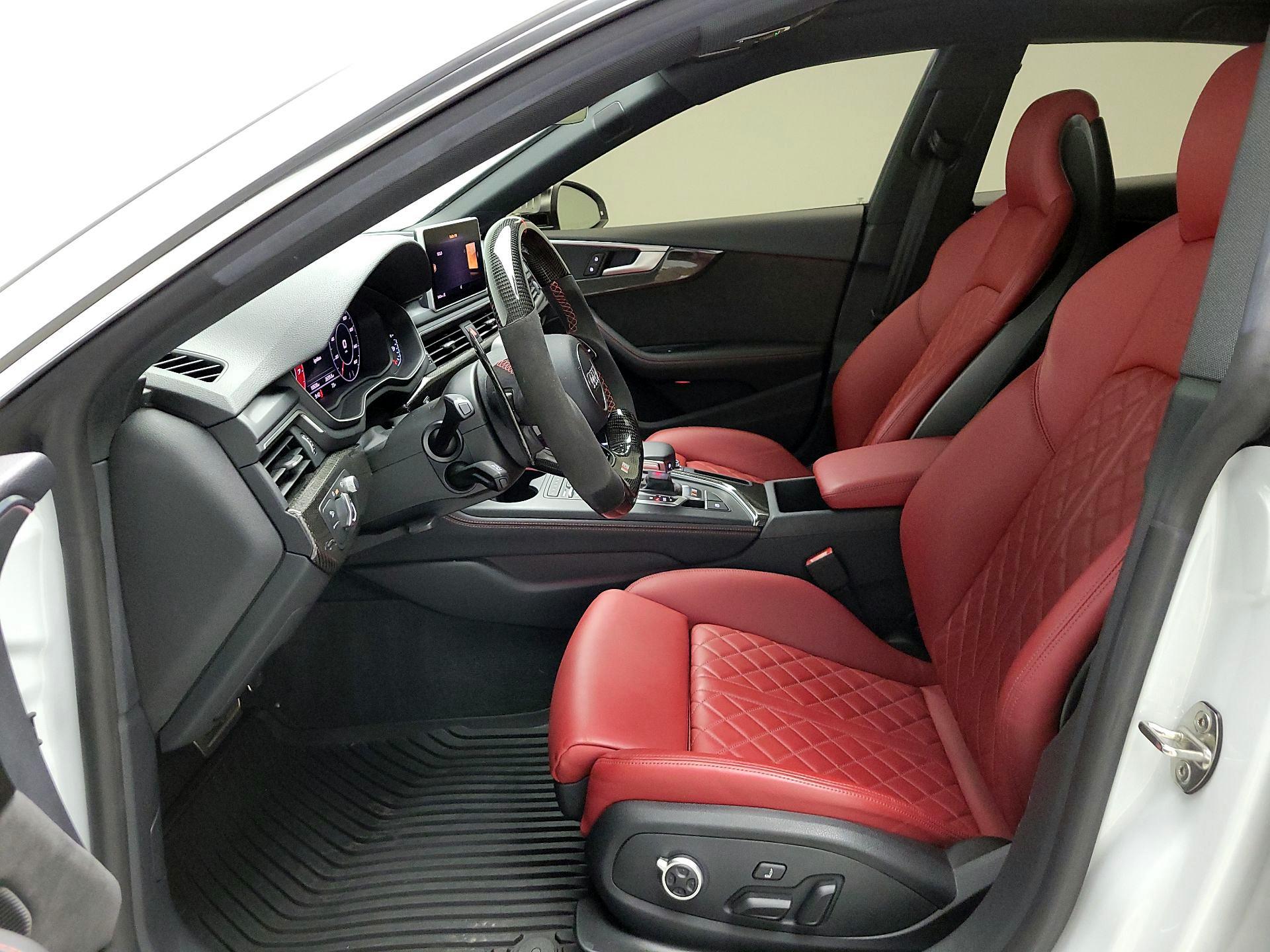 Thumbnail: 2019 Audi S5 - 11