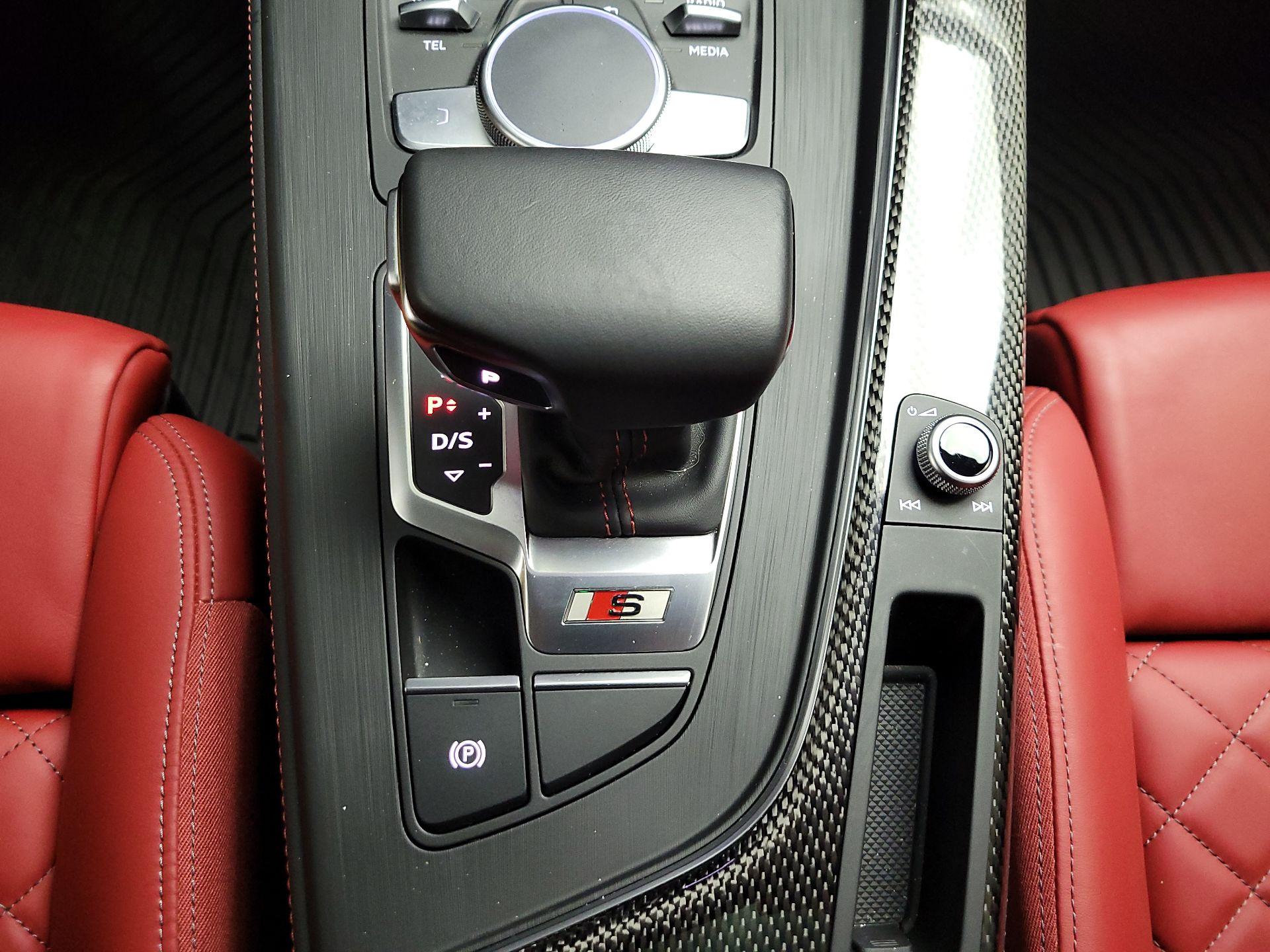 Thumbnail: 2019 Audi S5 - 17