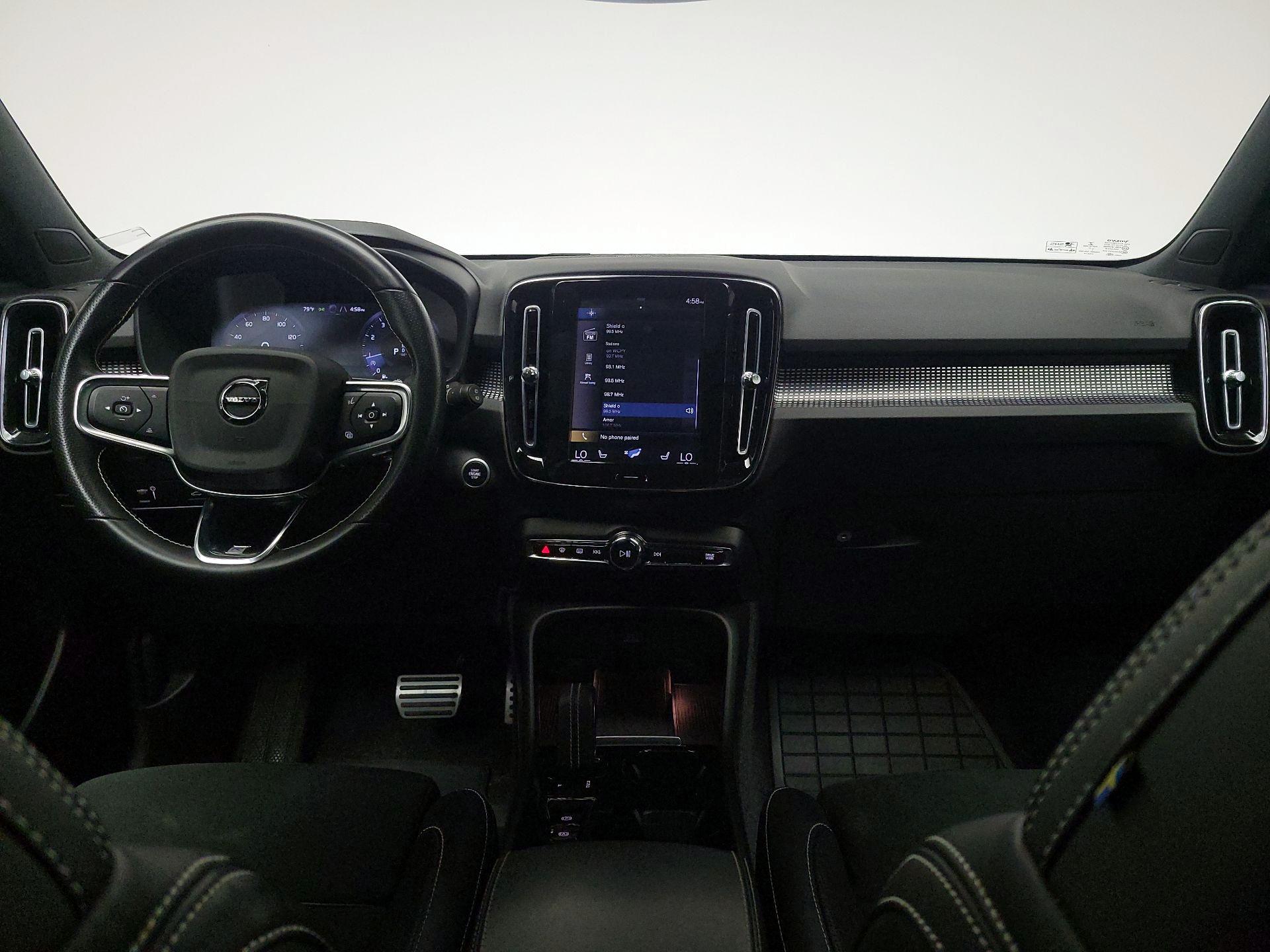 Thumbnail: 2020 Volvo XC40 - 9