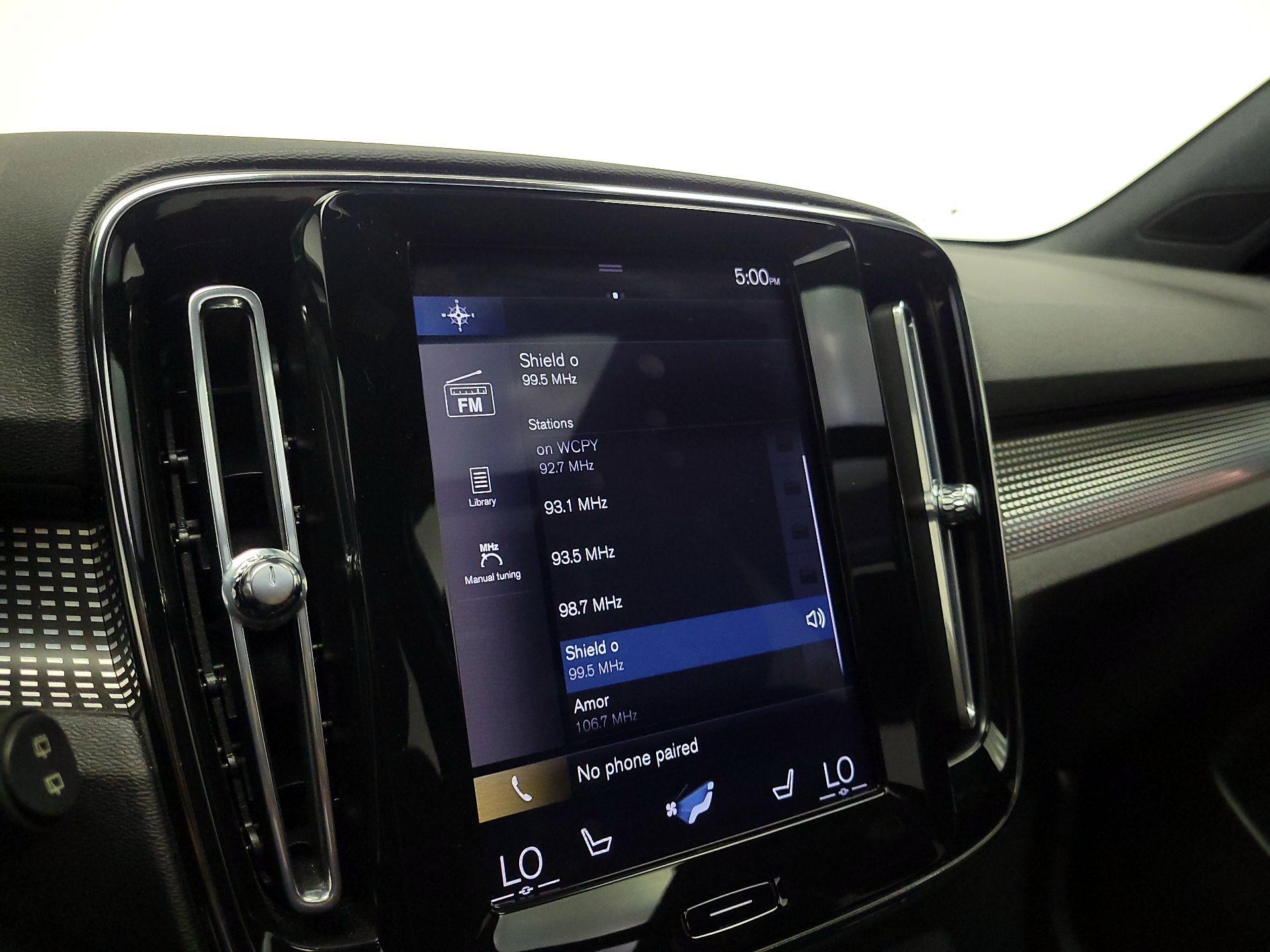 Thumbnail: 2020 Volvo XC40 - 16