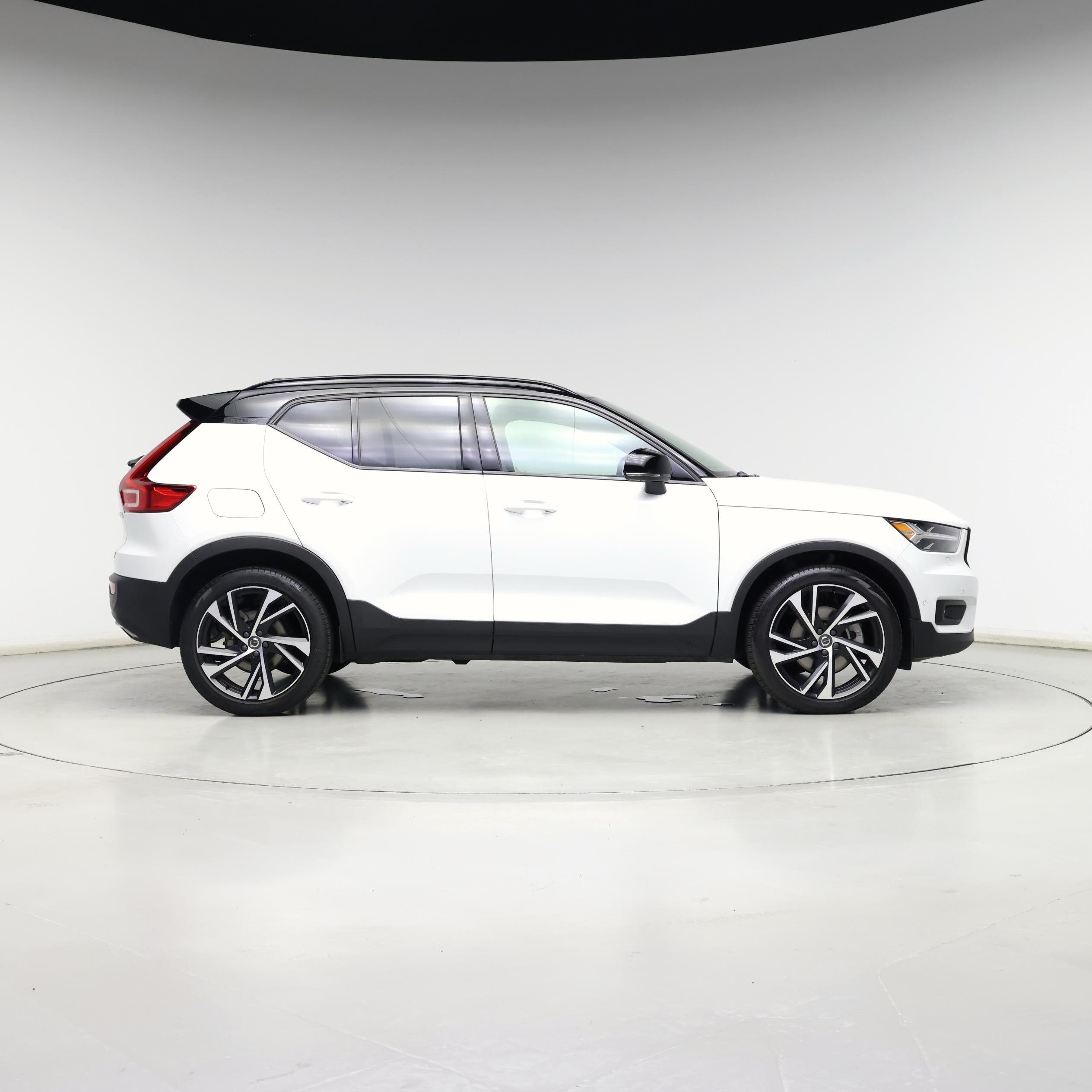 Thumbnail: 2020 Volvo XC40 - 7