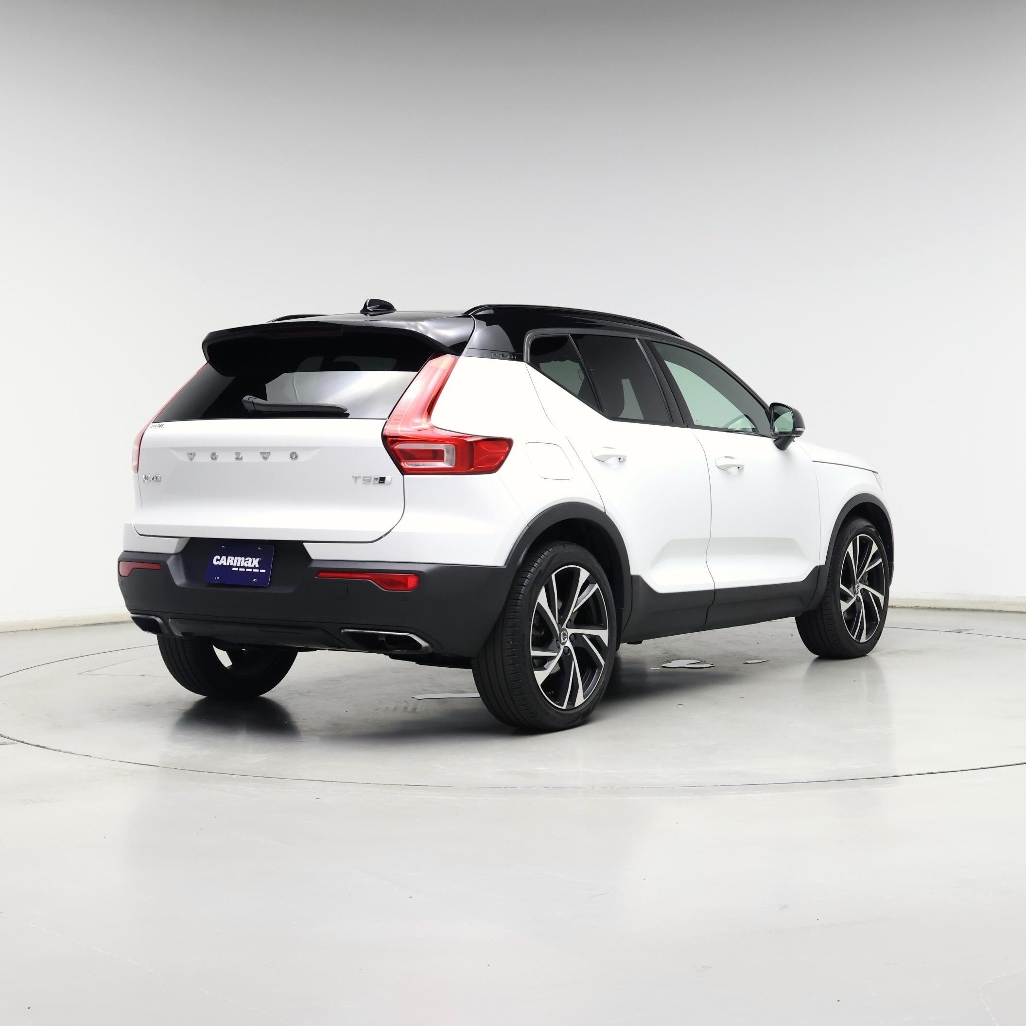 Thumbnail: 2020 Volvo XC40 - 8