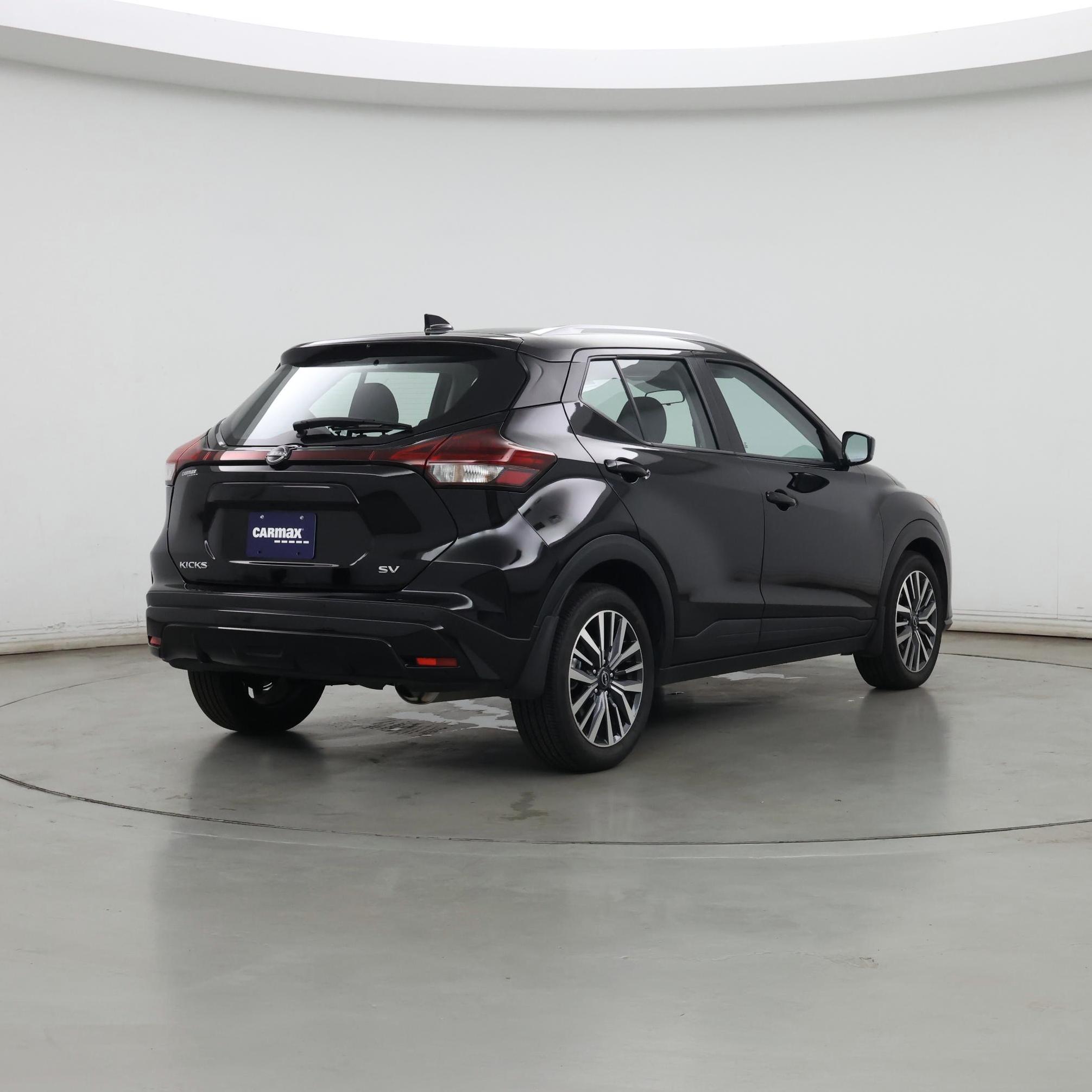 Thumbnail: 2024 Nissan Kicks - 8