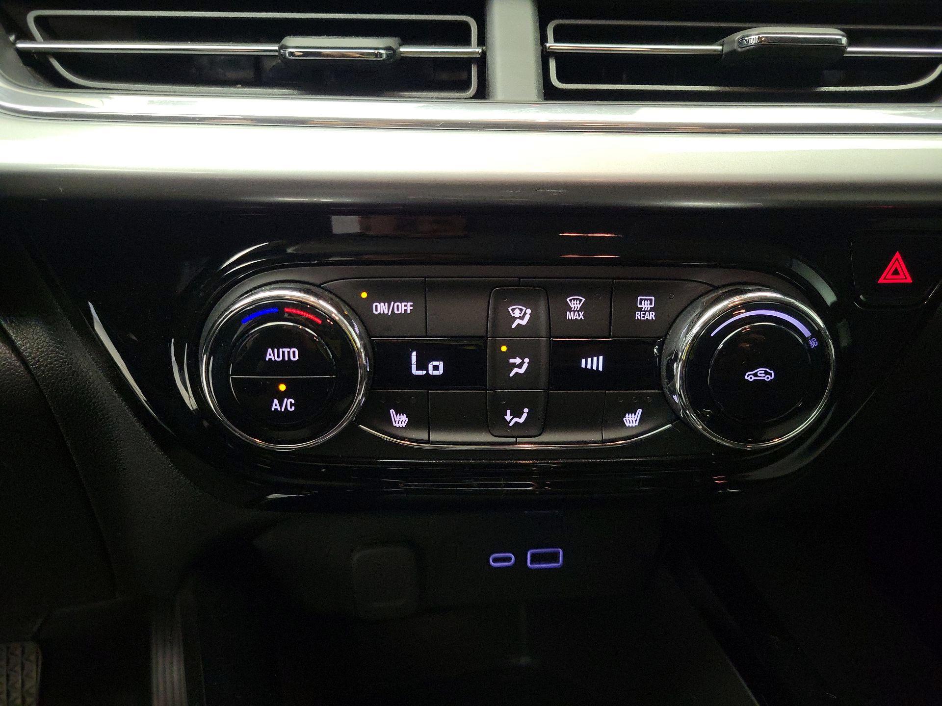 Thumbnail: 2025 Chevrolet Trax - 15