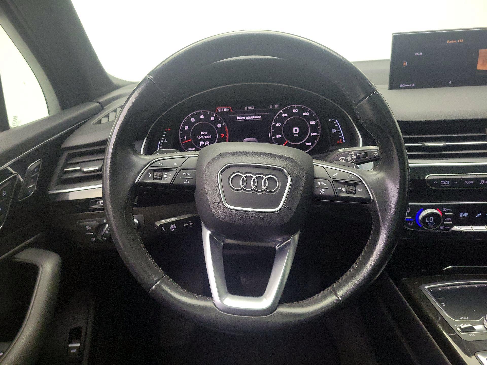 Thumbnail: 2019 Audi Q7 - 10