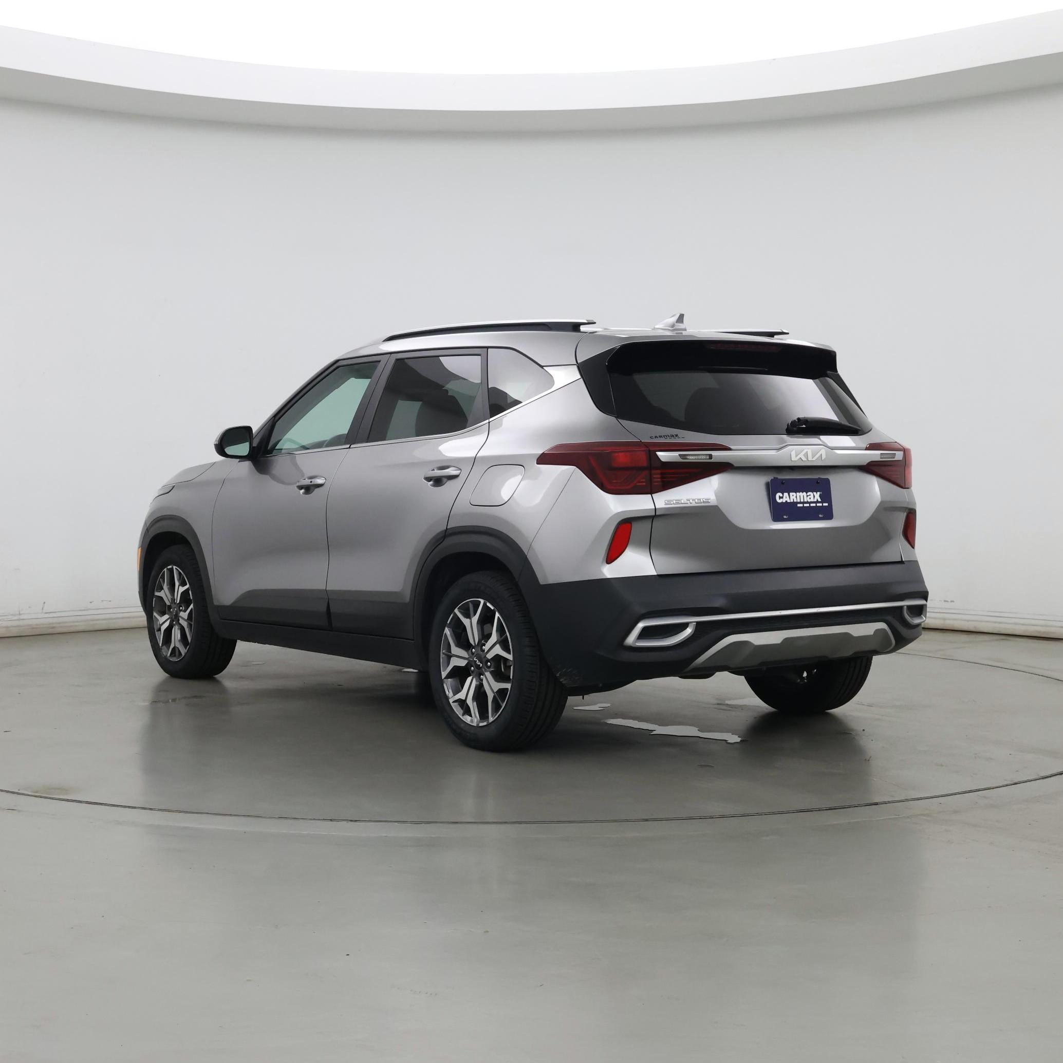 Thumbnail: 2022 Kia Seltos - 2
