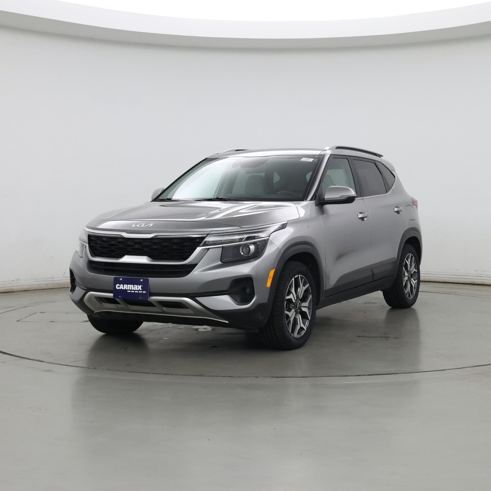 Thumbnail: 2022 Kia Seltos - 4