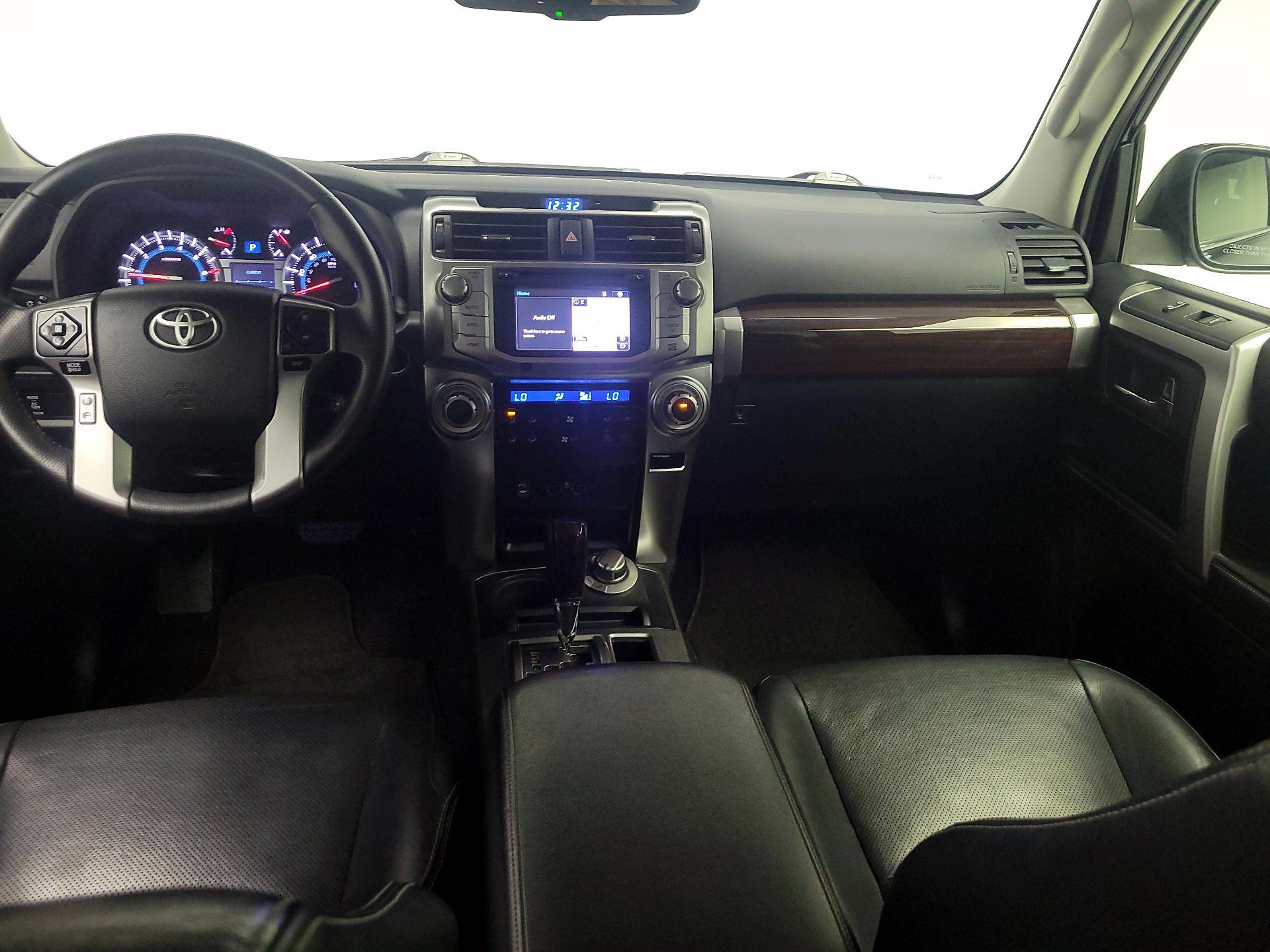 Thumbnail: 2015 Toyota 4Runner - 9
