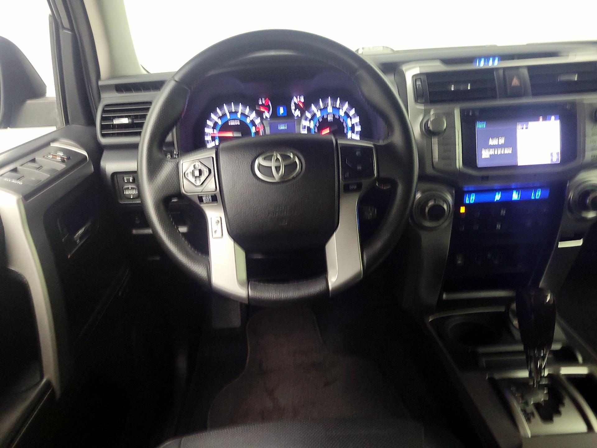 Thumbnail: 2015 Toyota 4Runner - 10