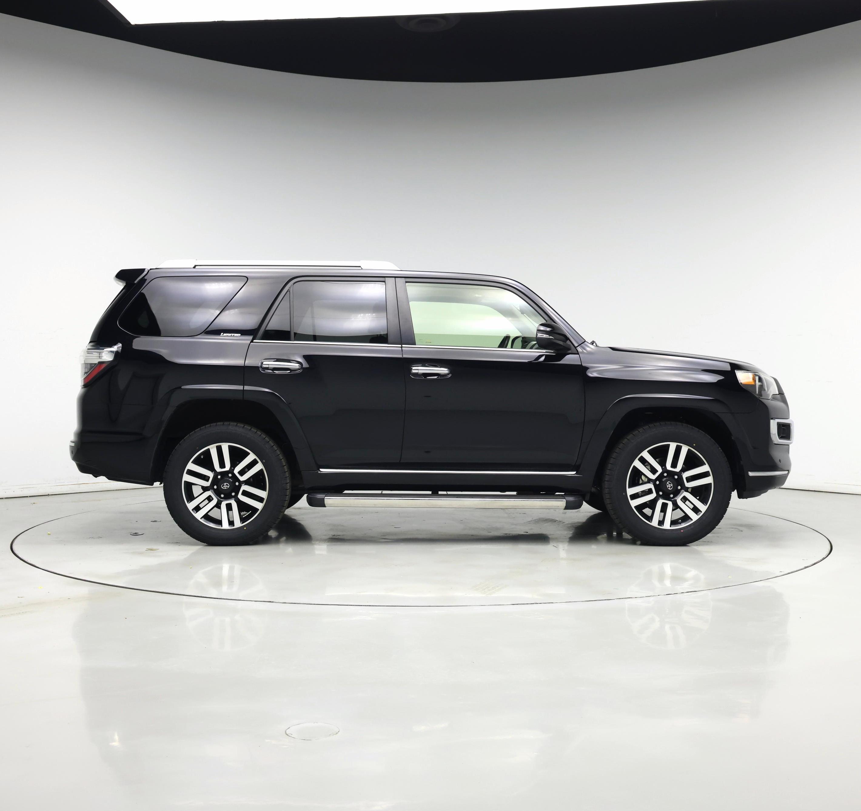 Thumbnail: 2015 Toyota 4Runner - 7