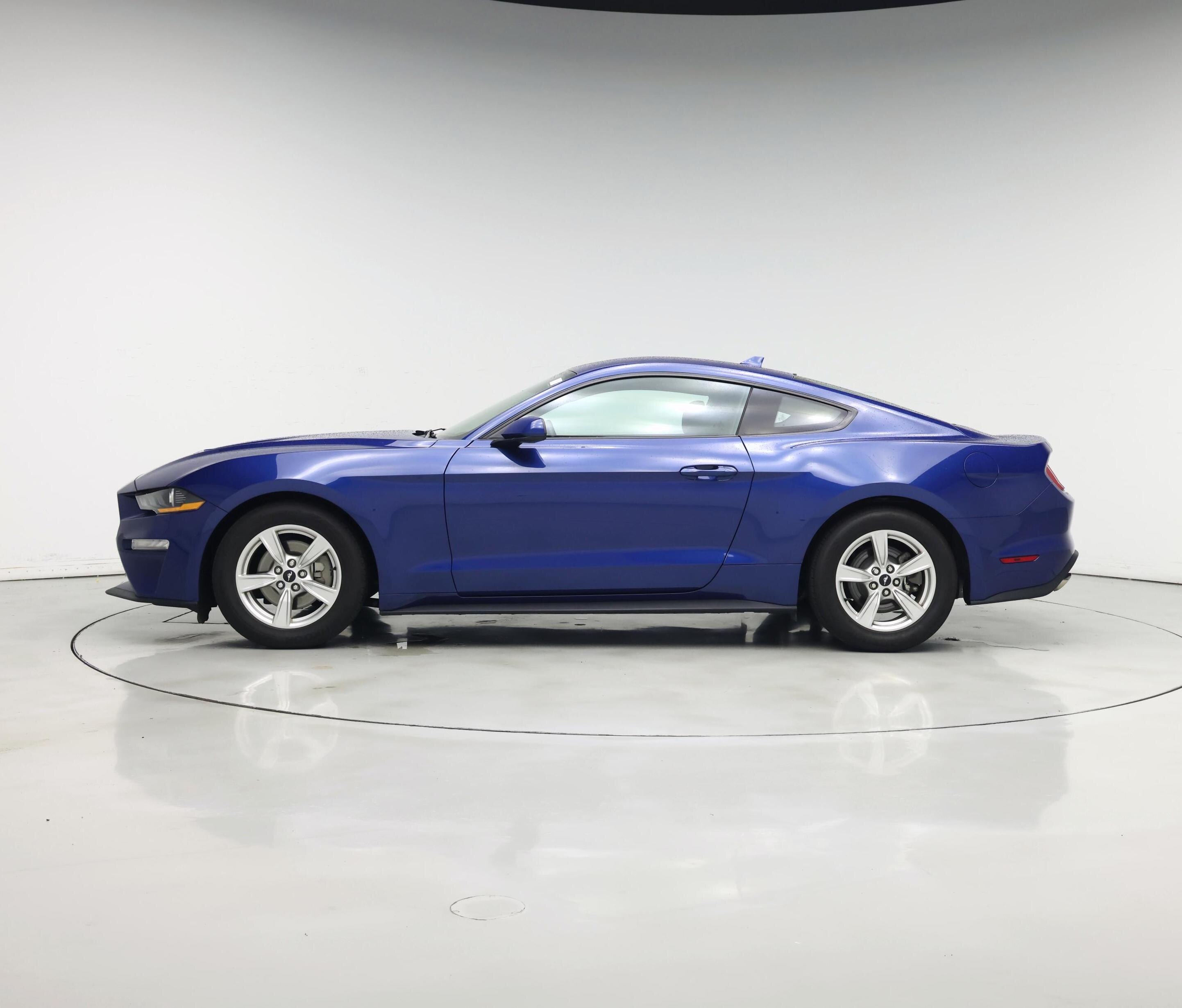 Thumbnail: 2022 Ford Mustang - 3
