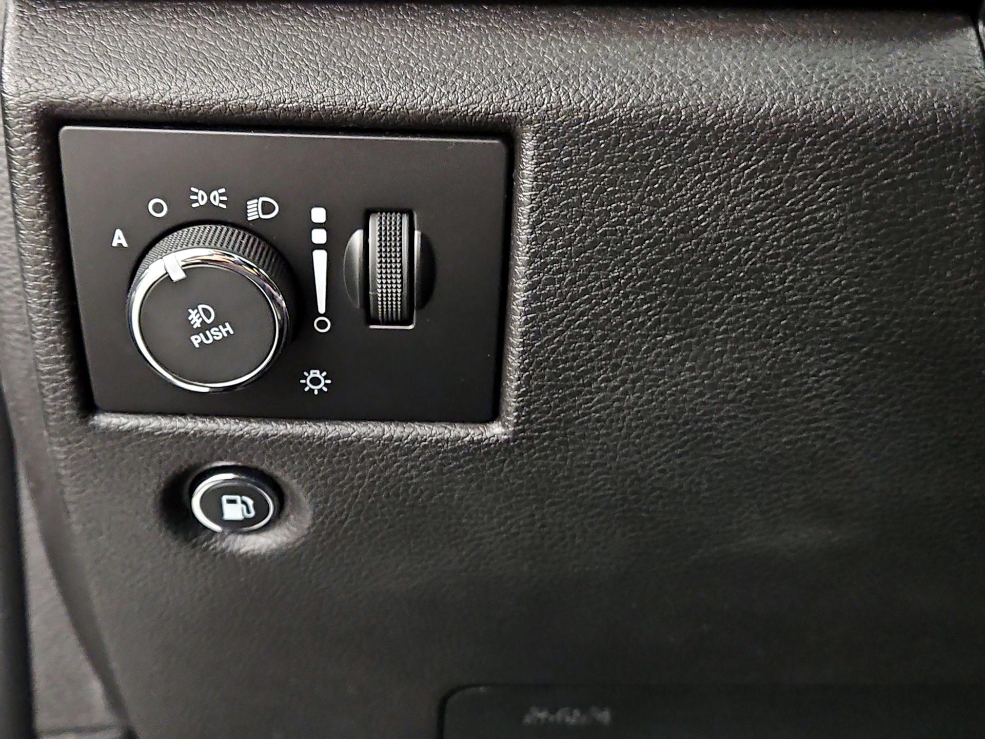 Thumbnail: 2021 Jeep Grand Cherokee - 13