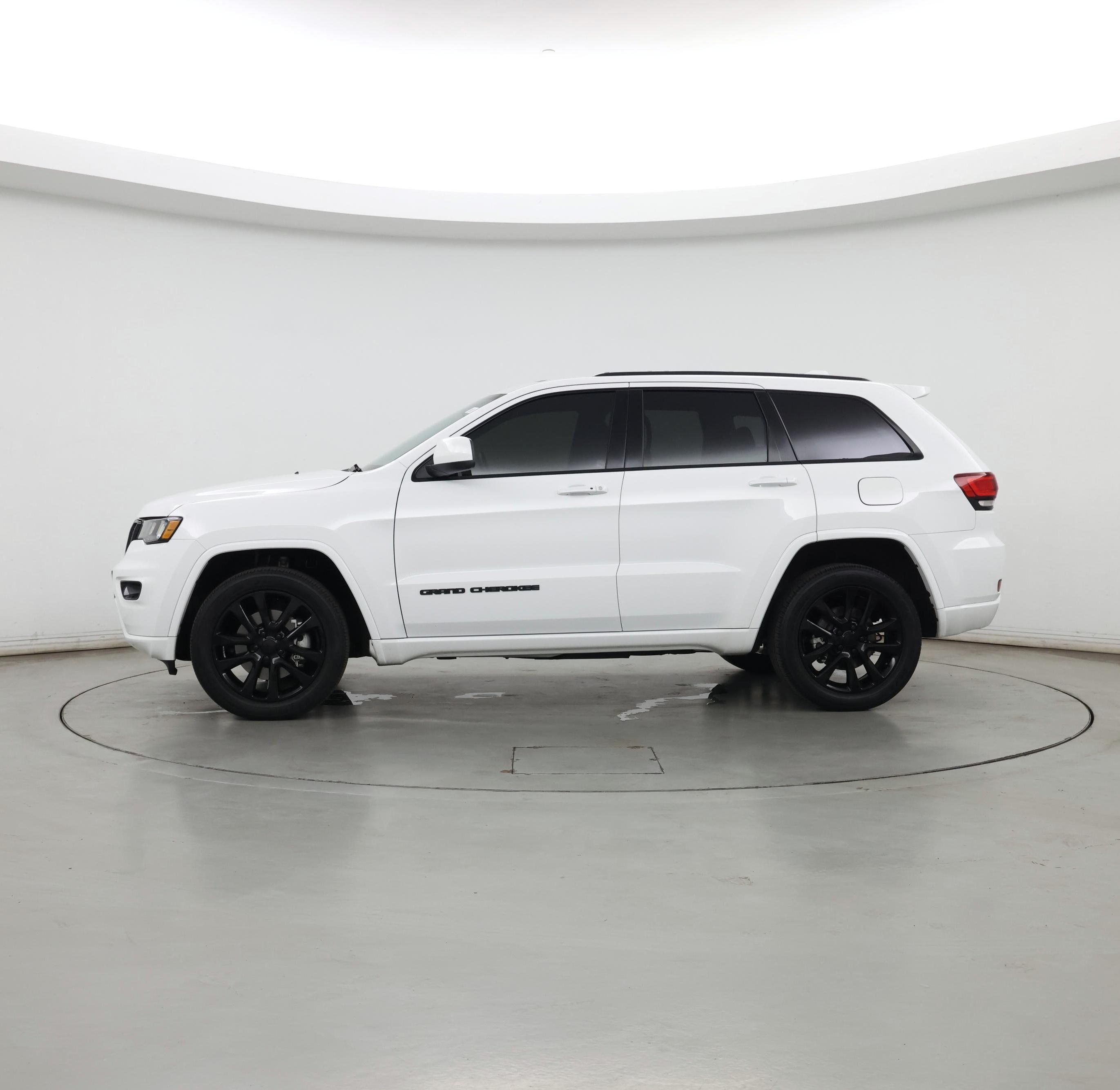 Thumbnail: 2021 Jeep Grand Cherokee - 3
