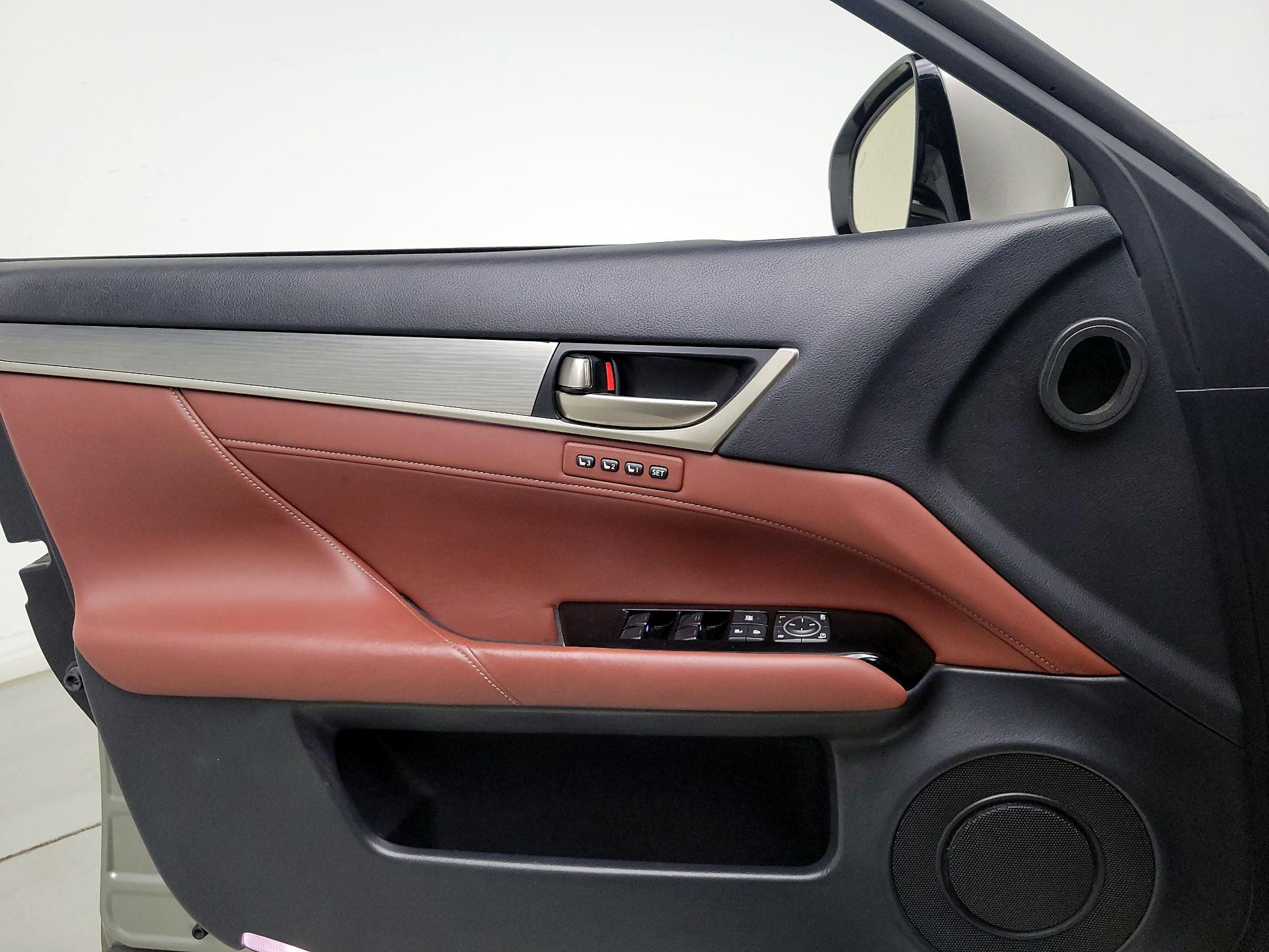 Thumbnail: 2015 Lexus GS - 12