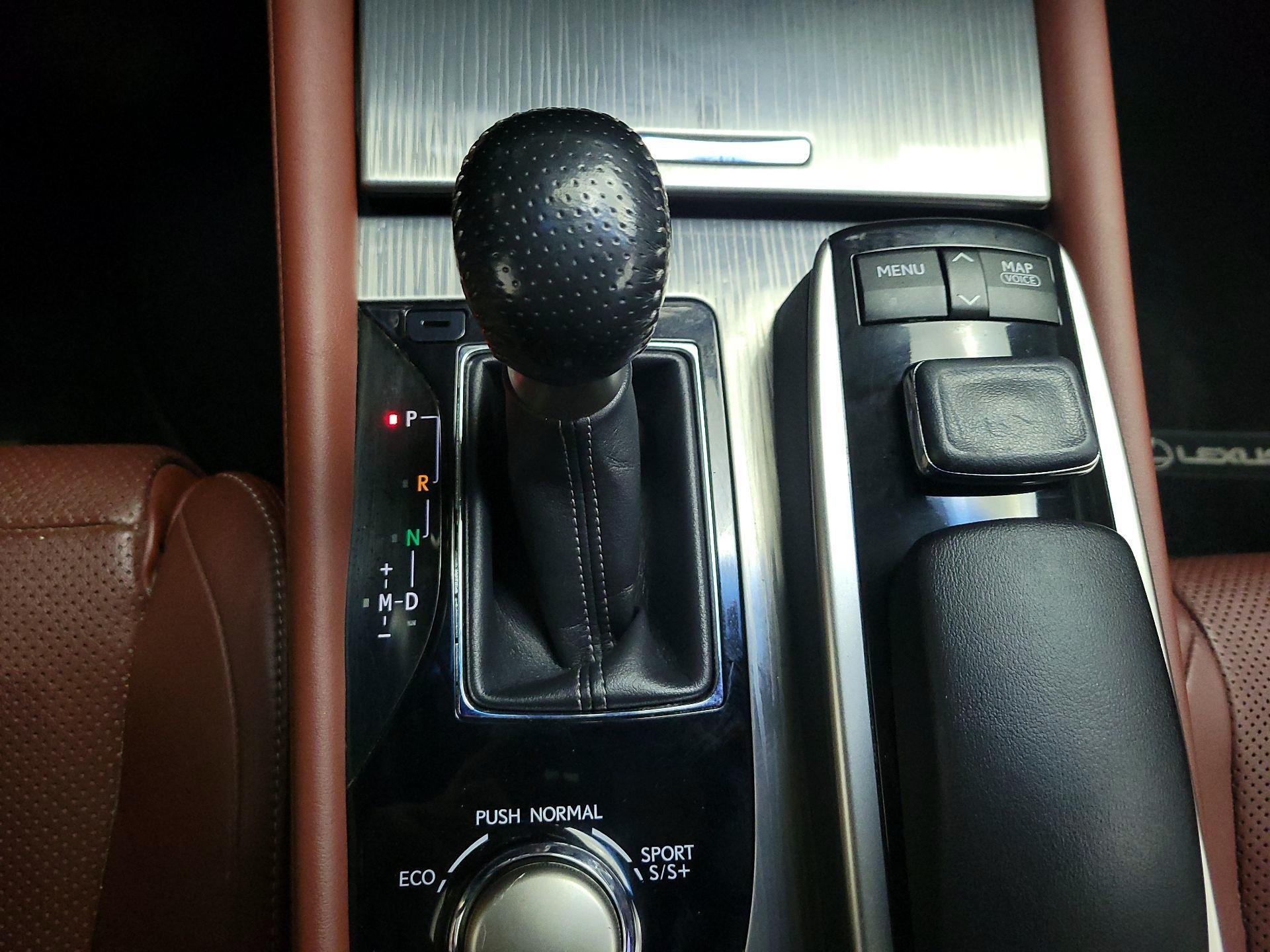 Thumbnail: 2015 Lexus GS - 17