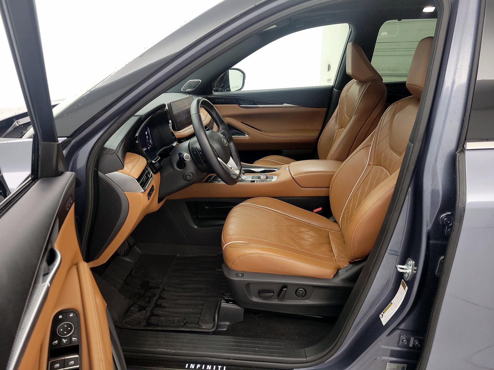 Thumbnail: 2023 INFINITI QX60 - 11