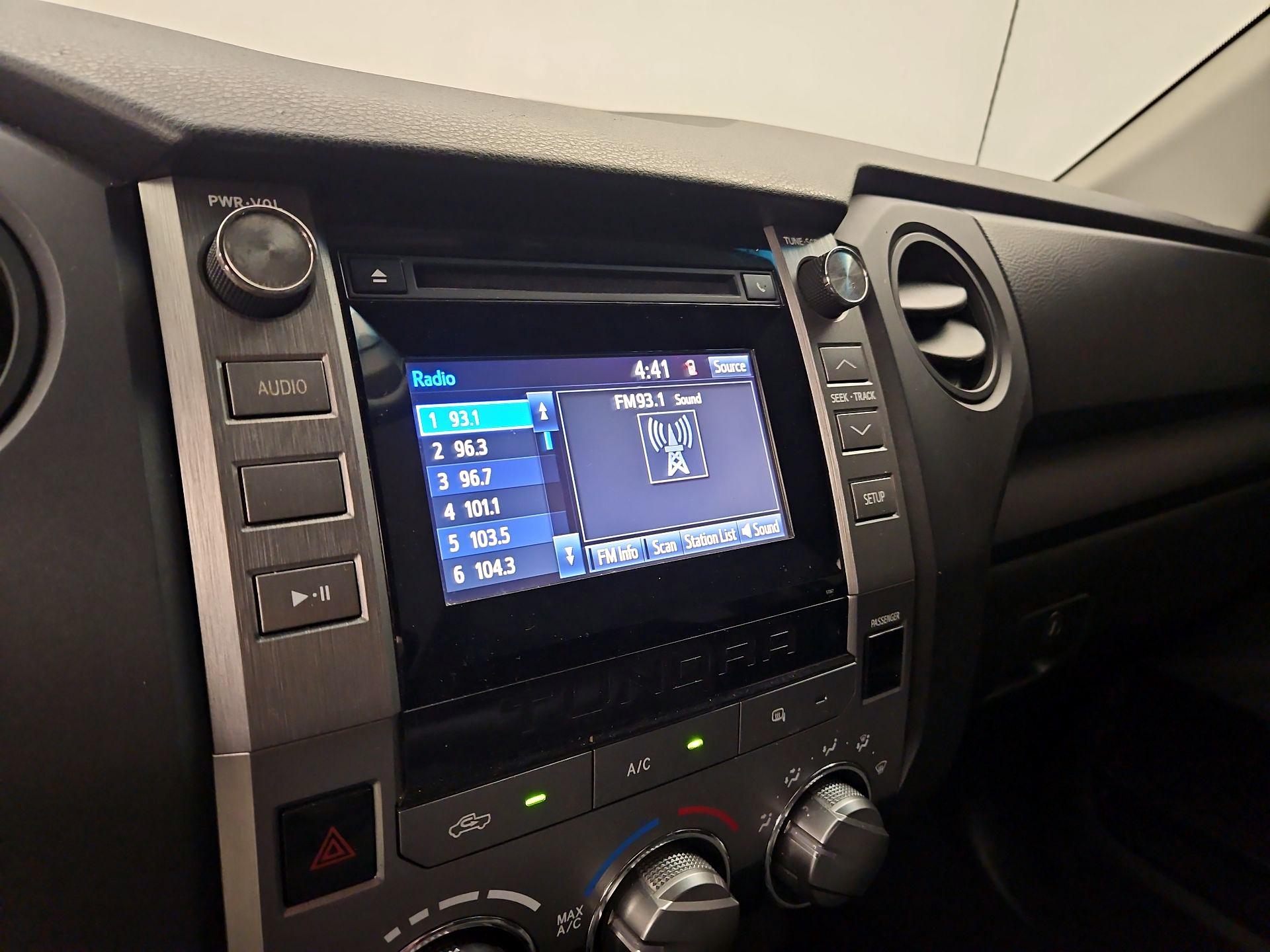 Thumbnail: 2015 Toyota Tundra - 15